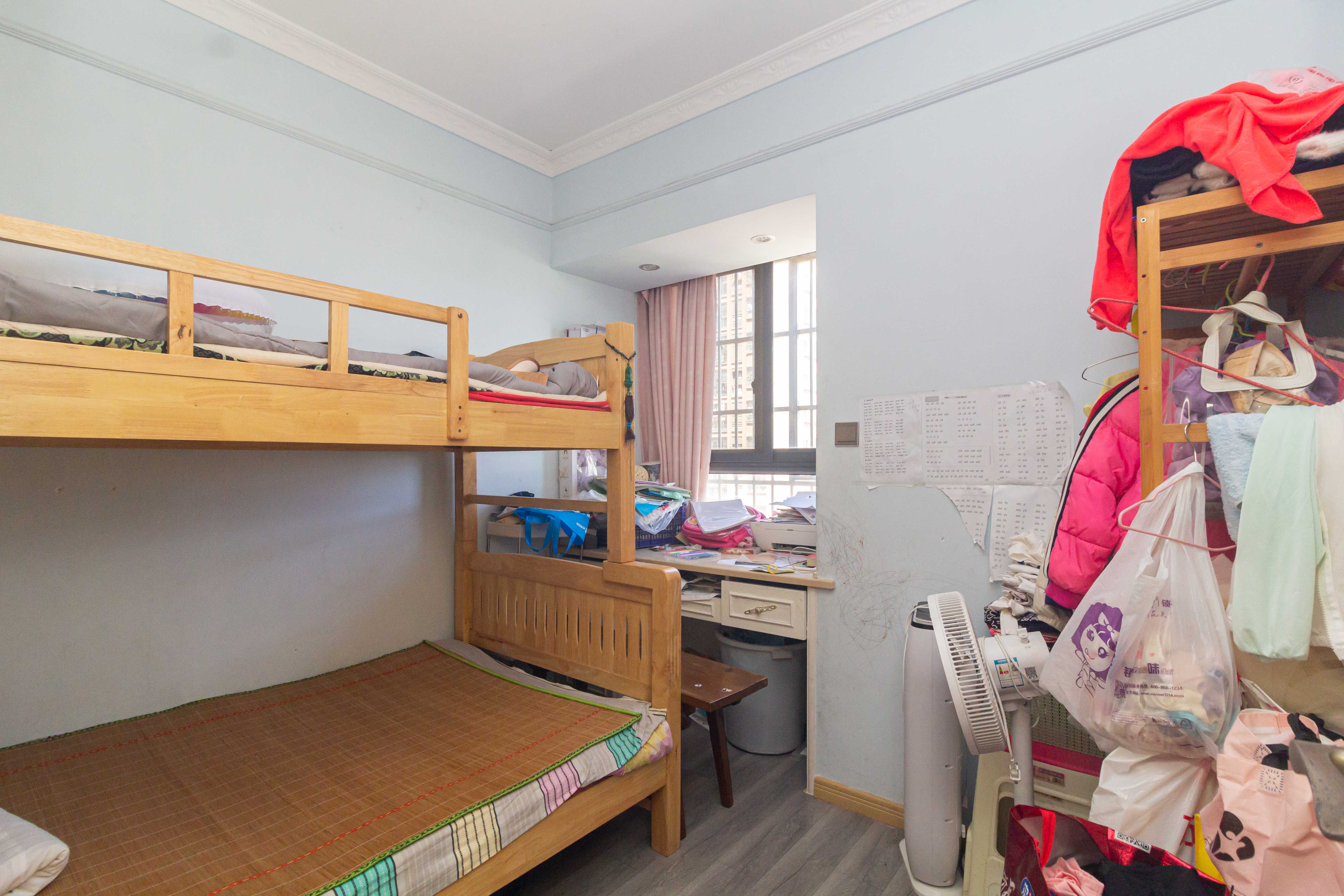 高林仕家 3室2厅1卫 88.0万 高林仕家 3室2厅1卫 88.0万卧室