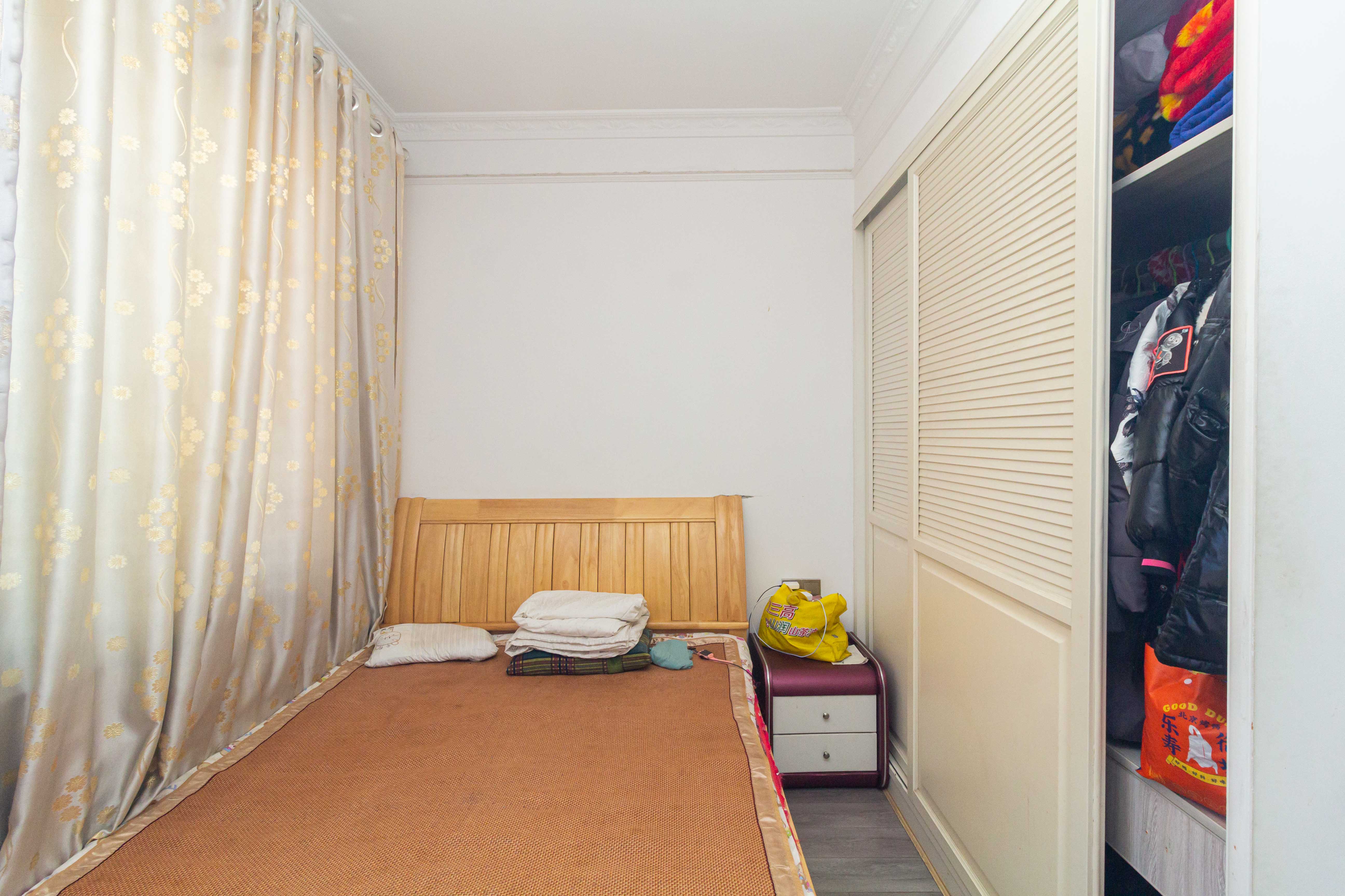 高林仕家 3室2厅1卫 88.0万 高林仕家 3室2厅1卫 88.0万卧室