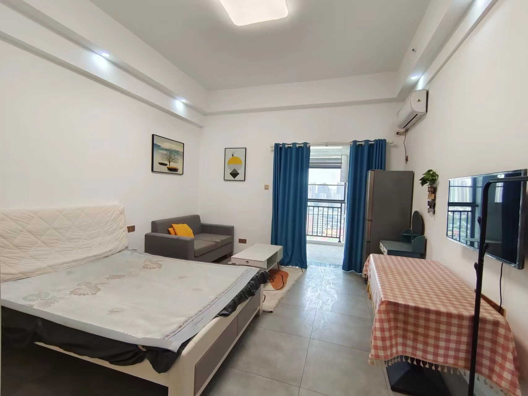 流金岁月-华晨国际 1室1厅1卫 33.8万 流金岁月-华晨国际 1室1厅1卫 33.8万室内图