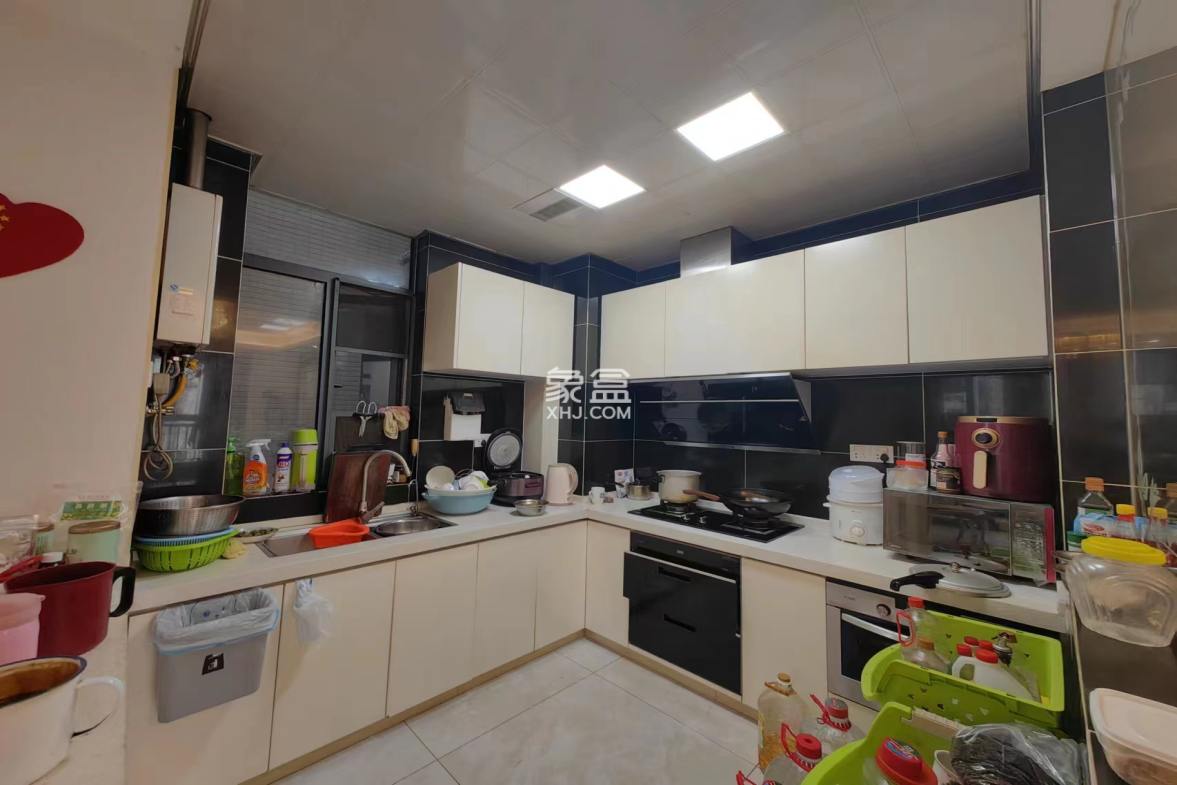 泰山公馆 0室0厅0卫 90.0万 泰山公馆 0室0厅0卫 90.0万室内图