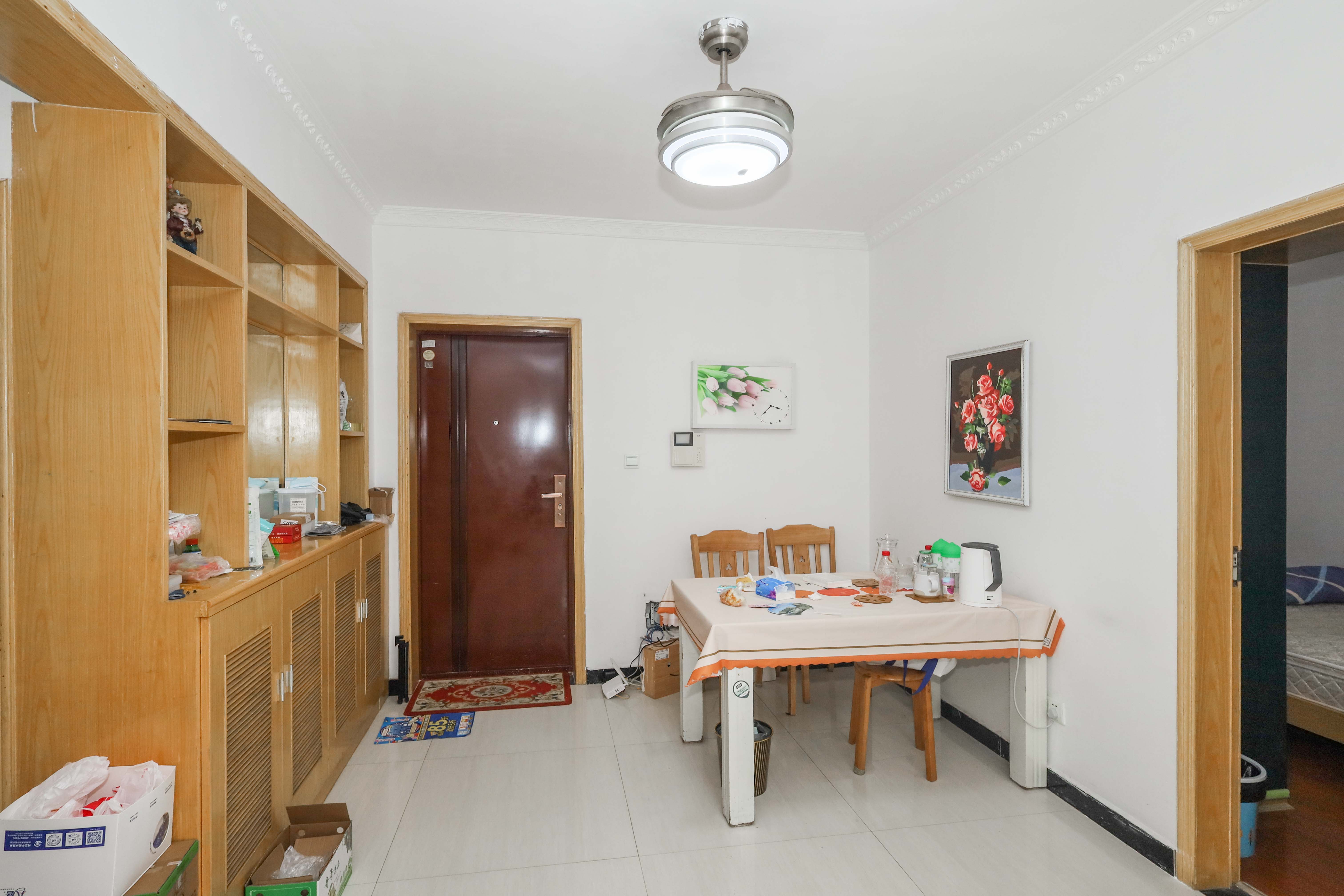 保利麓谷林语D区 2室2厅1卫 68.0万 保利麓谷林语D区 2室2厅1卫 68.0万客厅