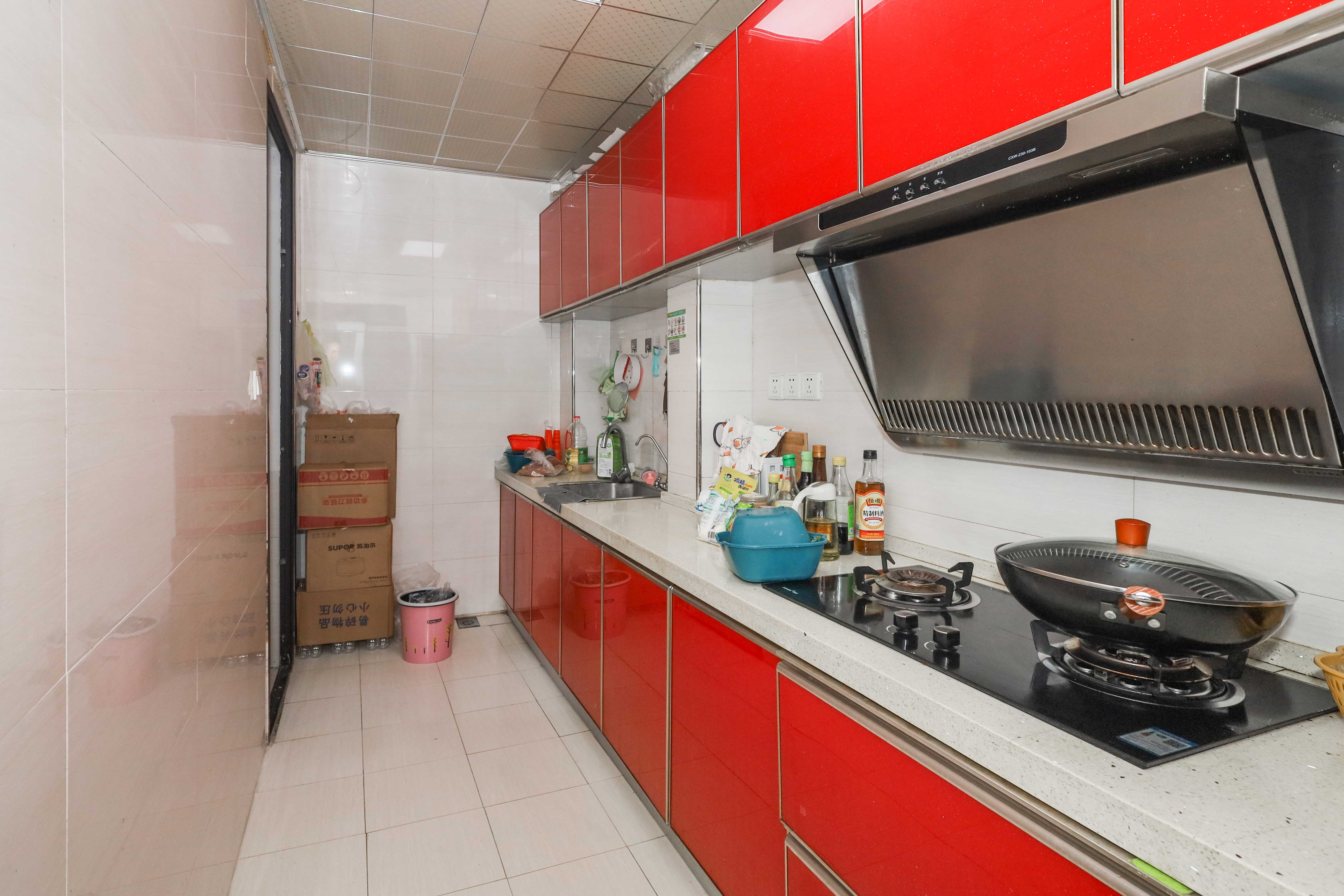 保利麓谷林语D区  2室2厅1卫    68.0万厨房