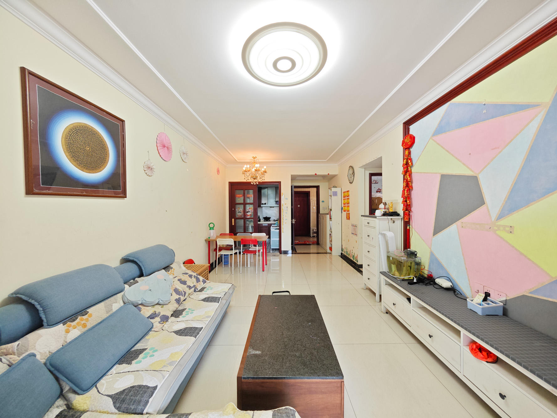 恒大城 2室2厅1卫 62.0万 恒大城 2室2厅1卫 62.0万客厅