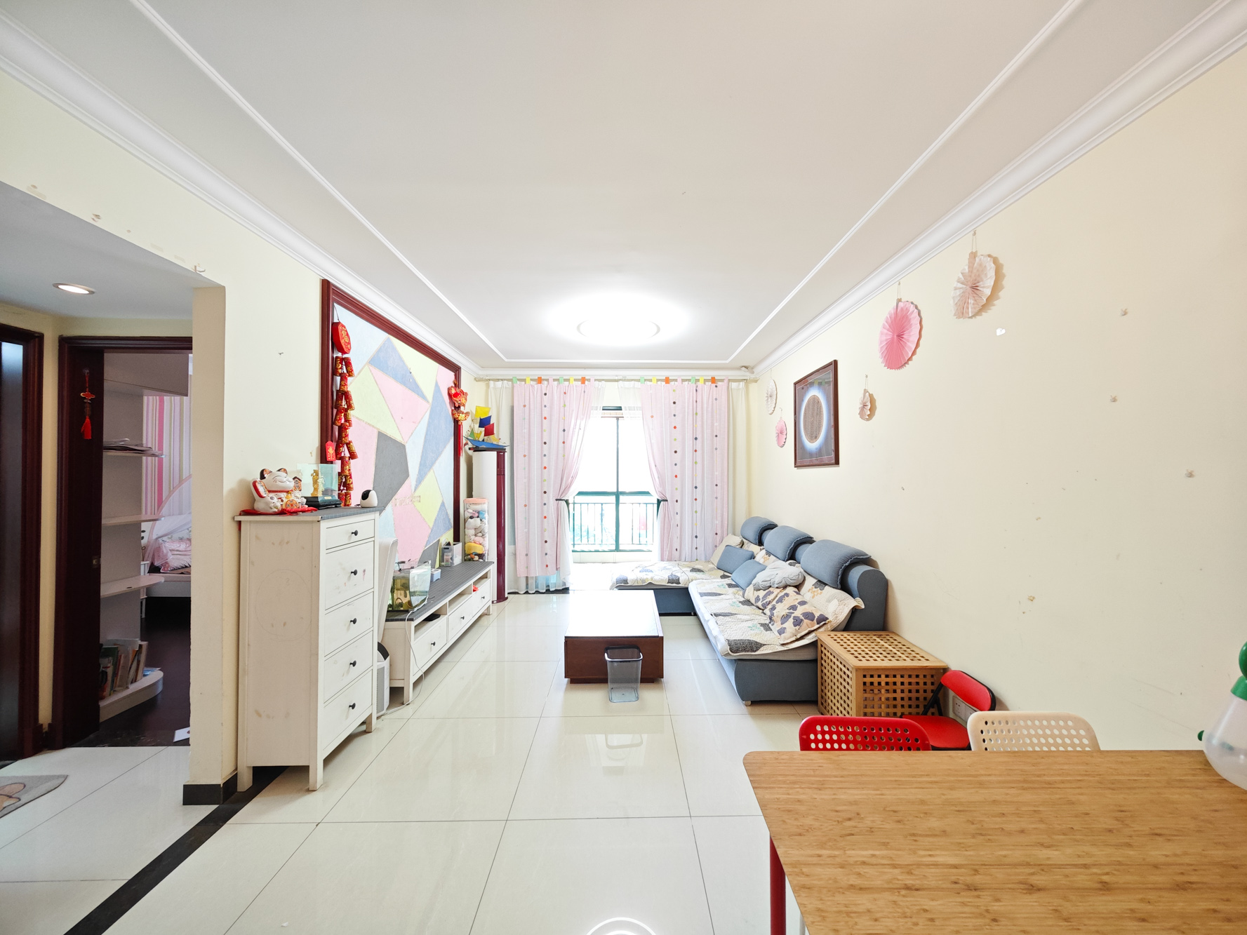 恒大城  2室2厅1卫    62.0万客厅