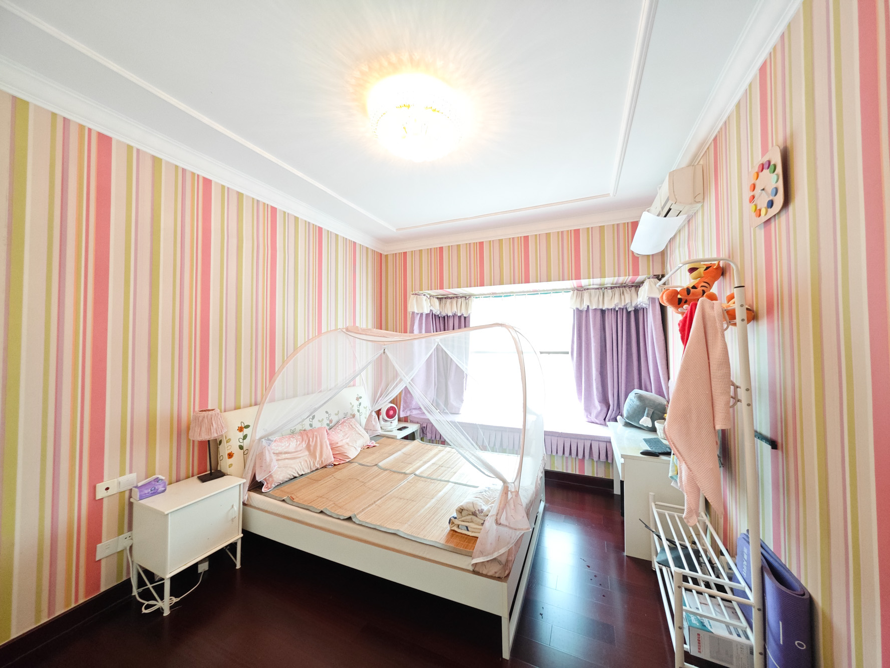 恒大城  2室2厅1卫    62.0万卧室