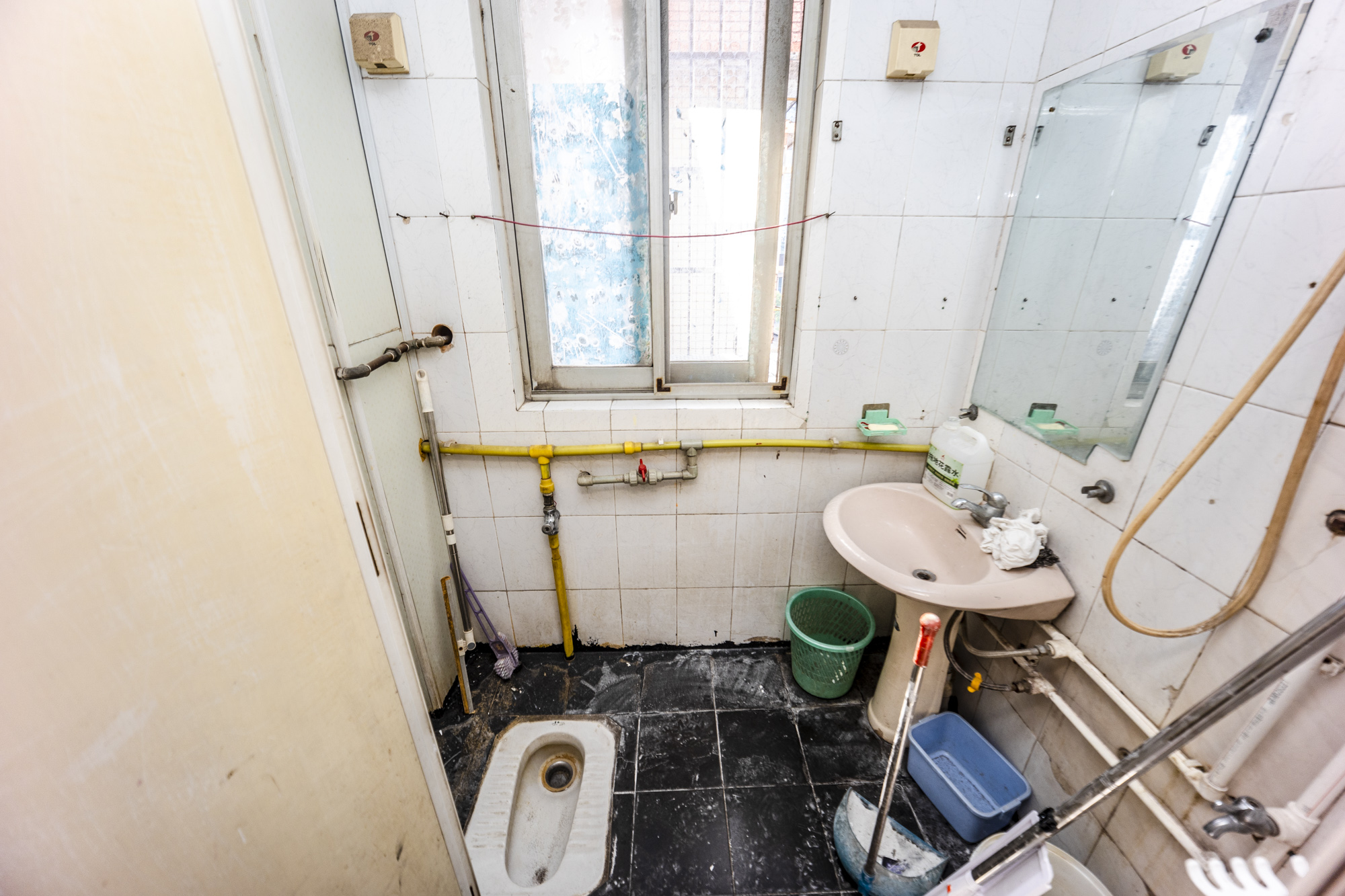 铜铝厂宿舍(白沙路461号) 2室2厅1卫 43.0万 铜铝厂宿舍(白沙路461号) 2室2厅1卫 43.0万卫生间