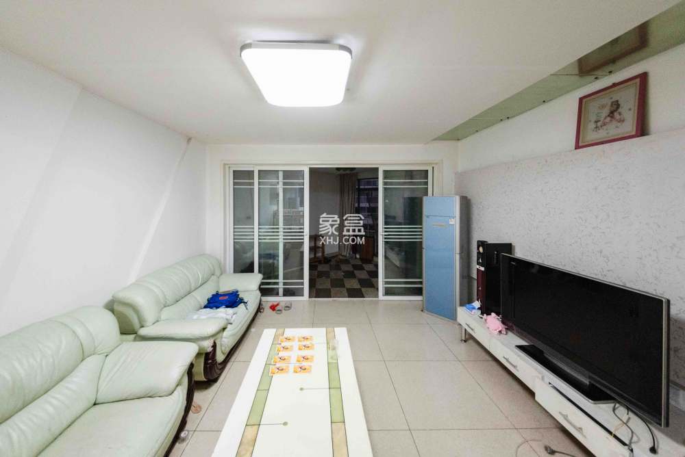 美林景园  3室2厅2卫   124.60万