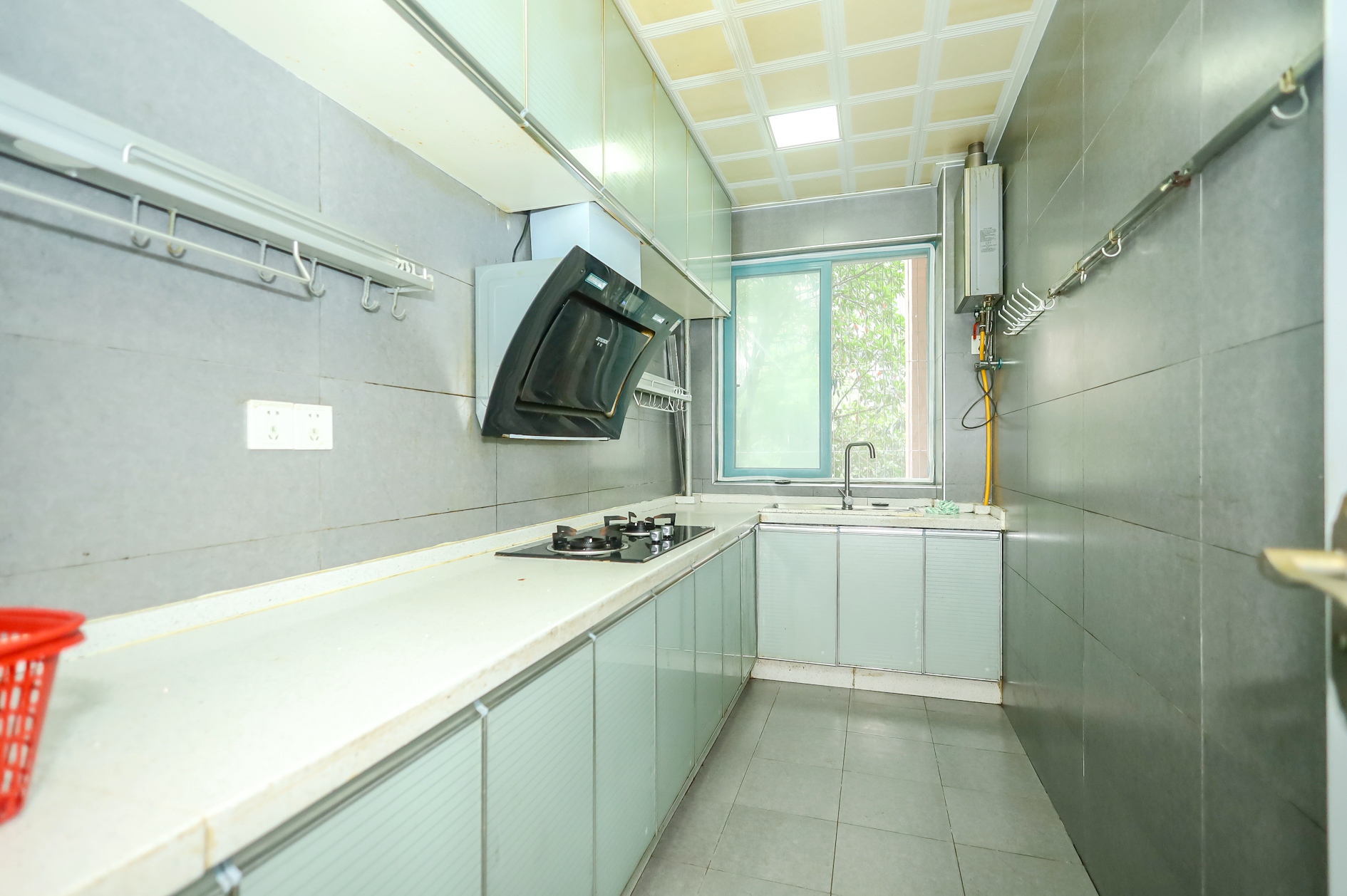 蝴蝶谷 3室2厅2卫 85.0万 蝴蝶谷 3室2厅2卫 85.0万厨房