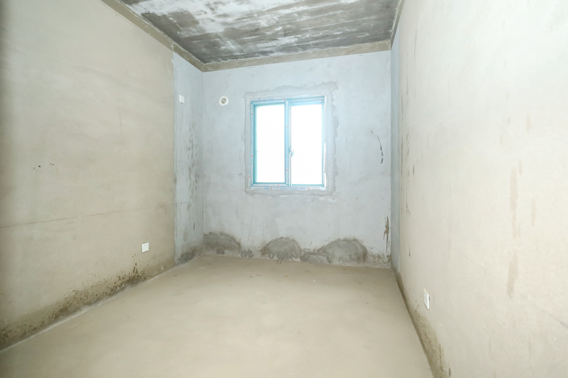 蝴蝶谷 3室2厅2卫 62.0万 蝴蝶谷 3室2厅2卫 62.0万卧室