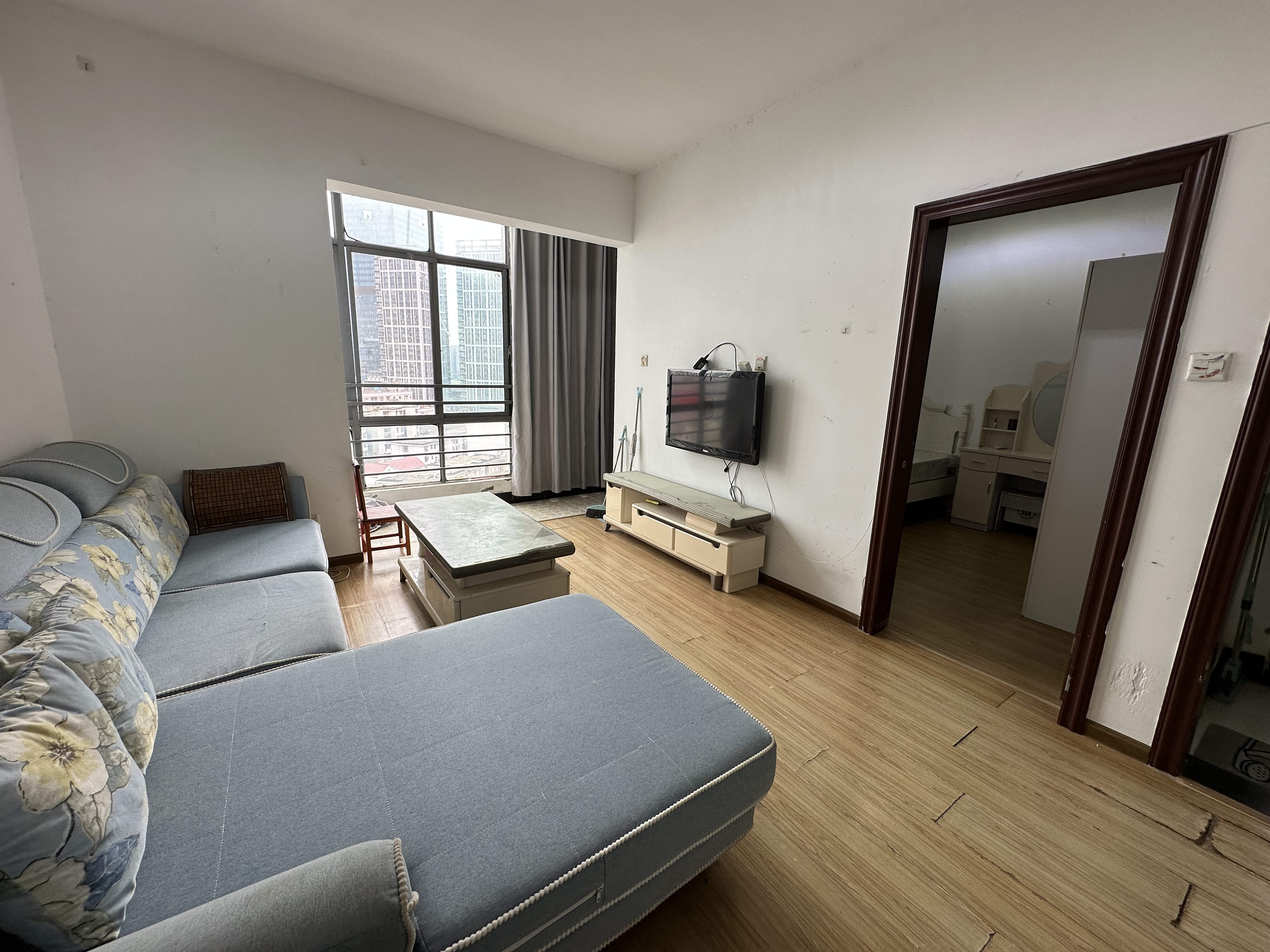 中旺锦安城 1室1厅1卫 30.0万 中旺锦安城 1室1厅1卫 30.0万室内图