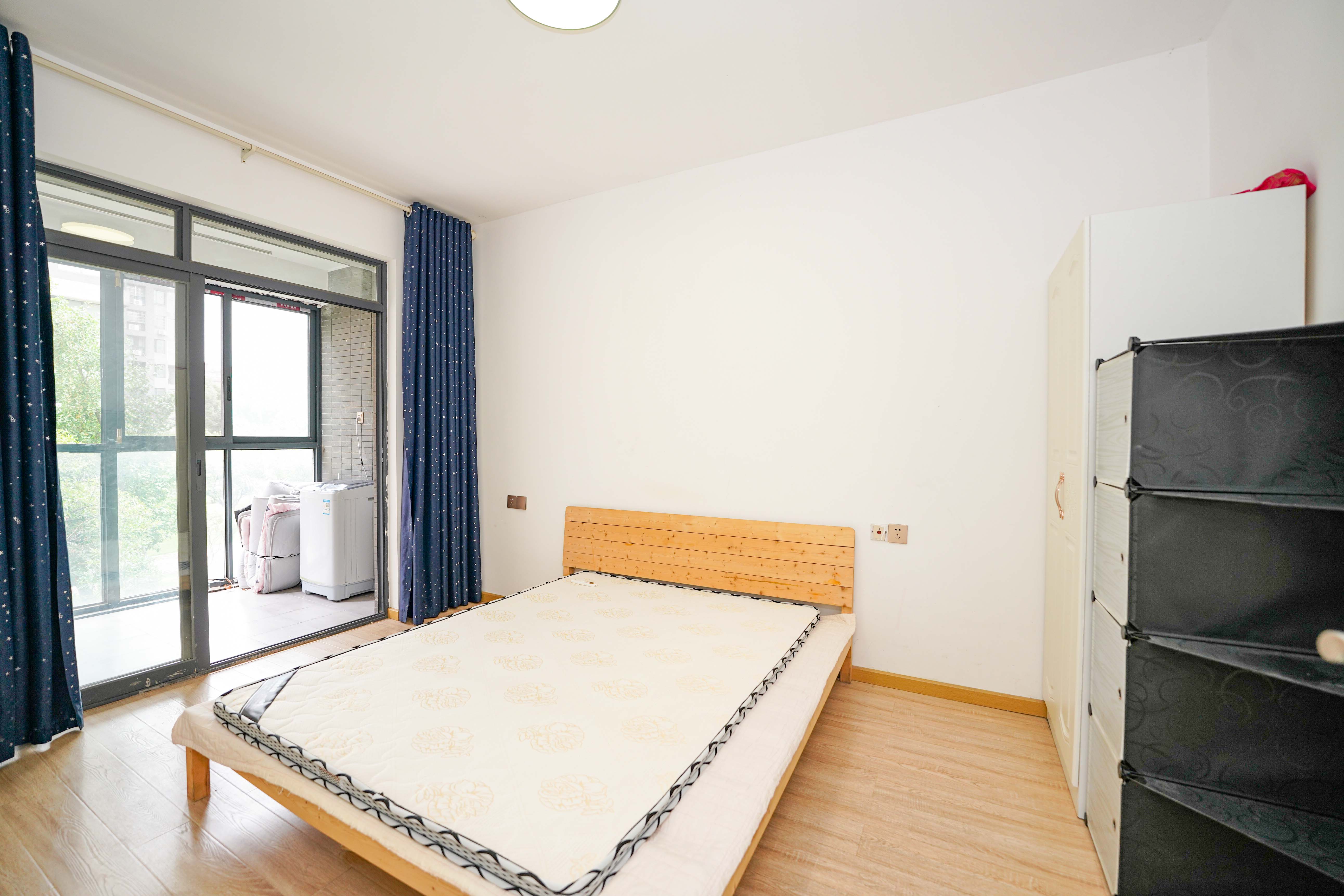 中信文化广场（中信新城二期）  1室1厅1卫    48.0万卧室