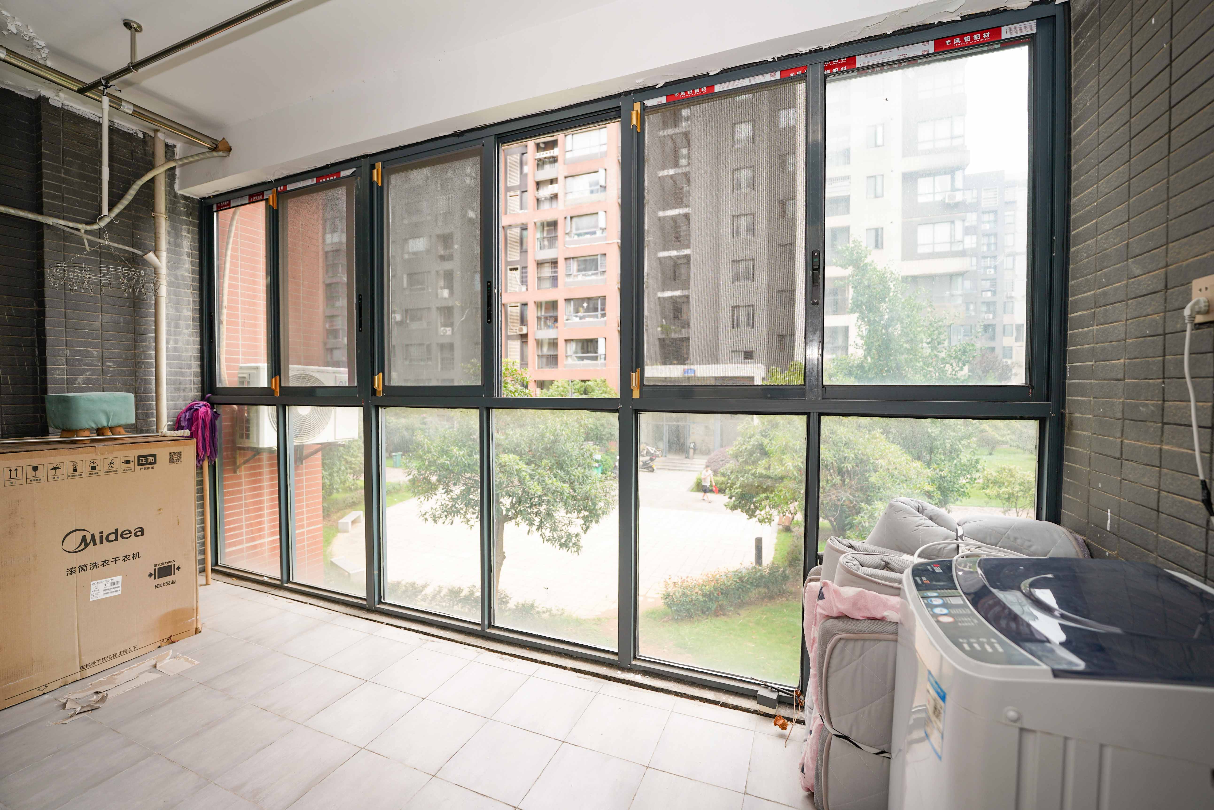 中信文化广场（中信新城二期）  1室1厅1卫    48.0万阳台