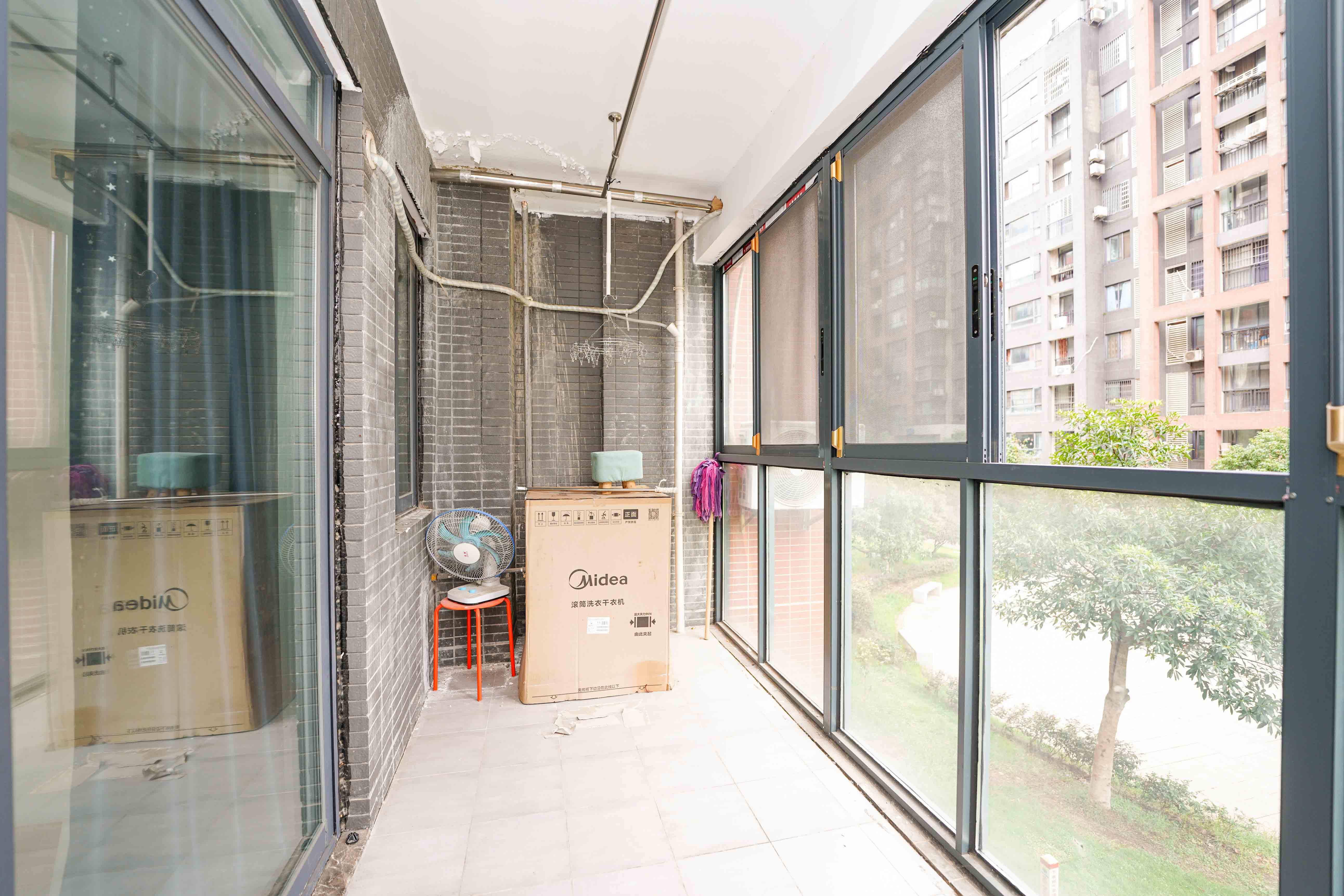 中信文化广场（中信新城二期）  1室1厅1卫    48.0万阳台