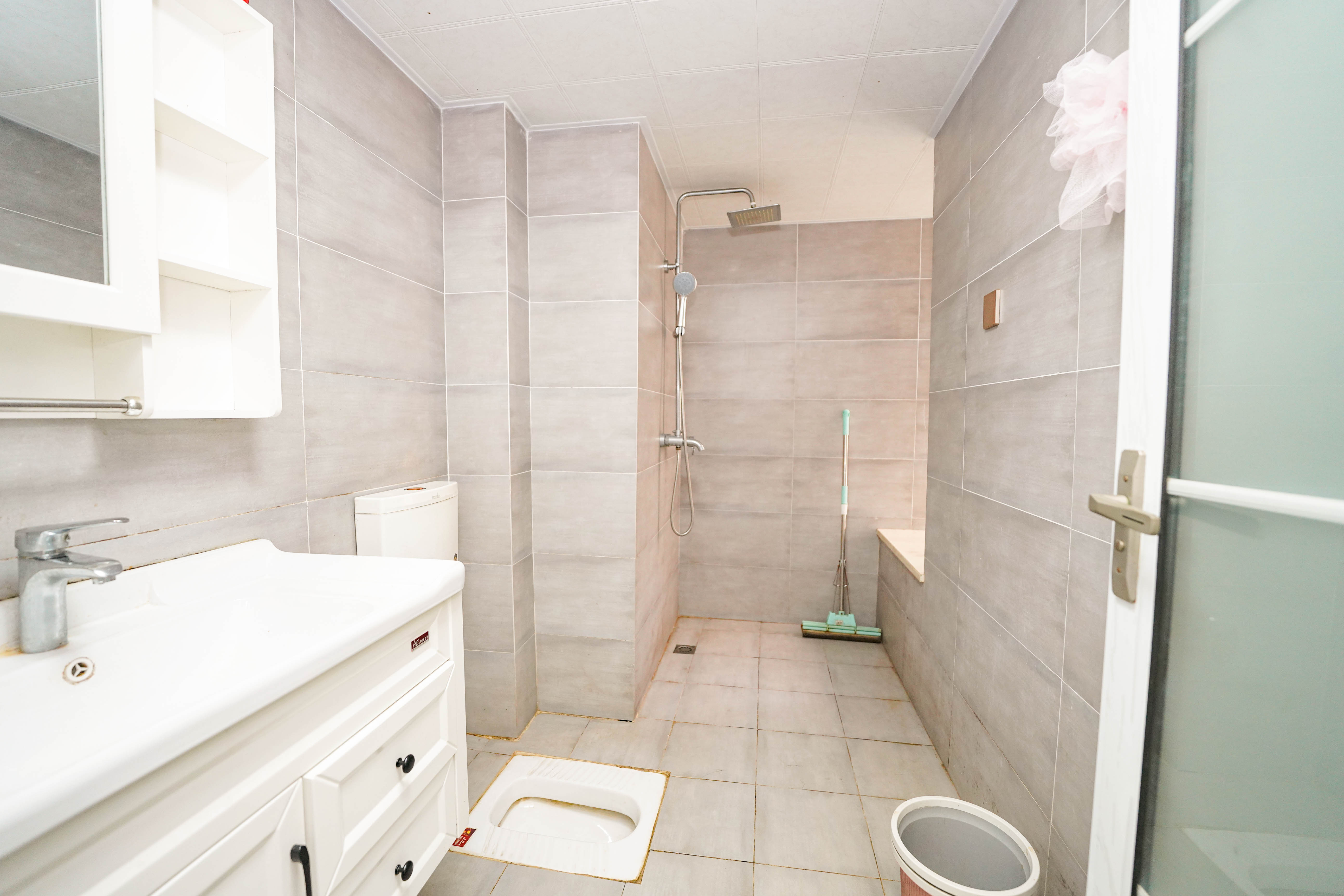 中信文化广场(中信新城二期) 1室1厅1卫 48.0万 中信文化广场(中信新城二期) 1室1厅1卫 48.0万卫生间