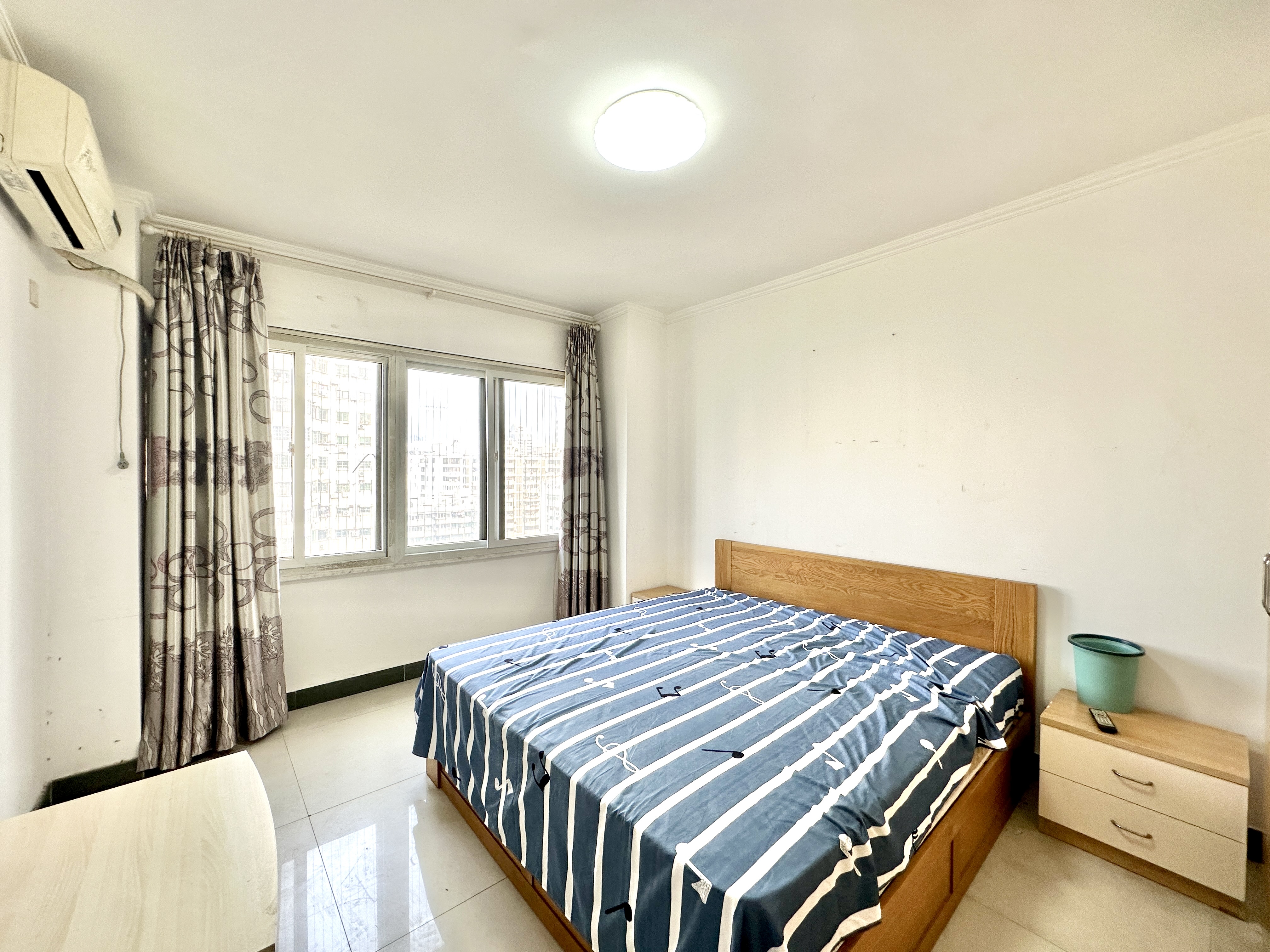 国贸大厦  3室2厅2卫    129.0万 国贸大厦  3室2厅2卫    129.0万室内图