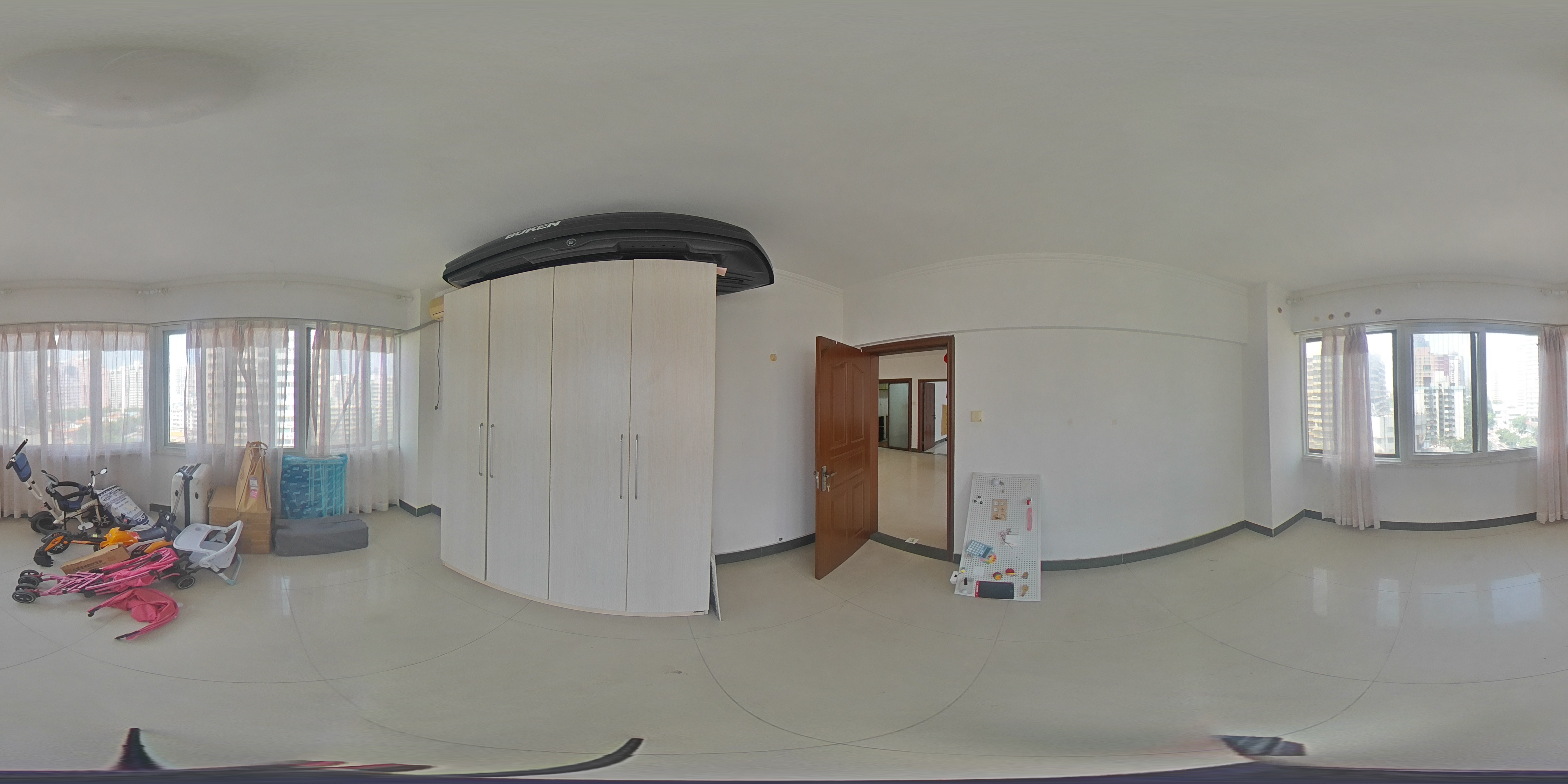 国贸大厦  3室2厅2卫    129.0万 国贸大厦  3室2厅2卫    129.0万卧室