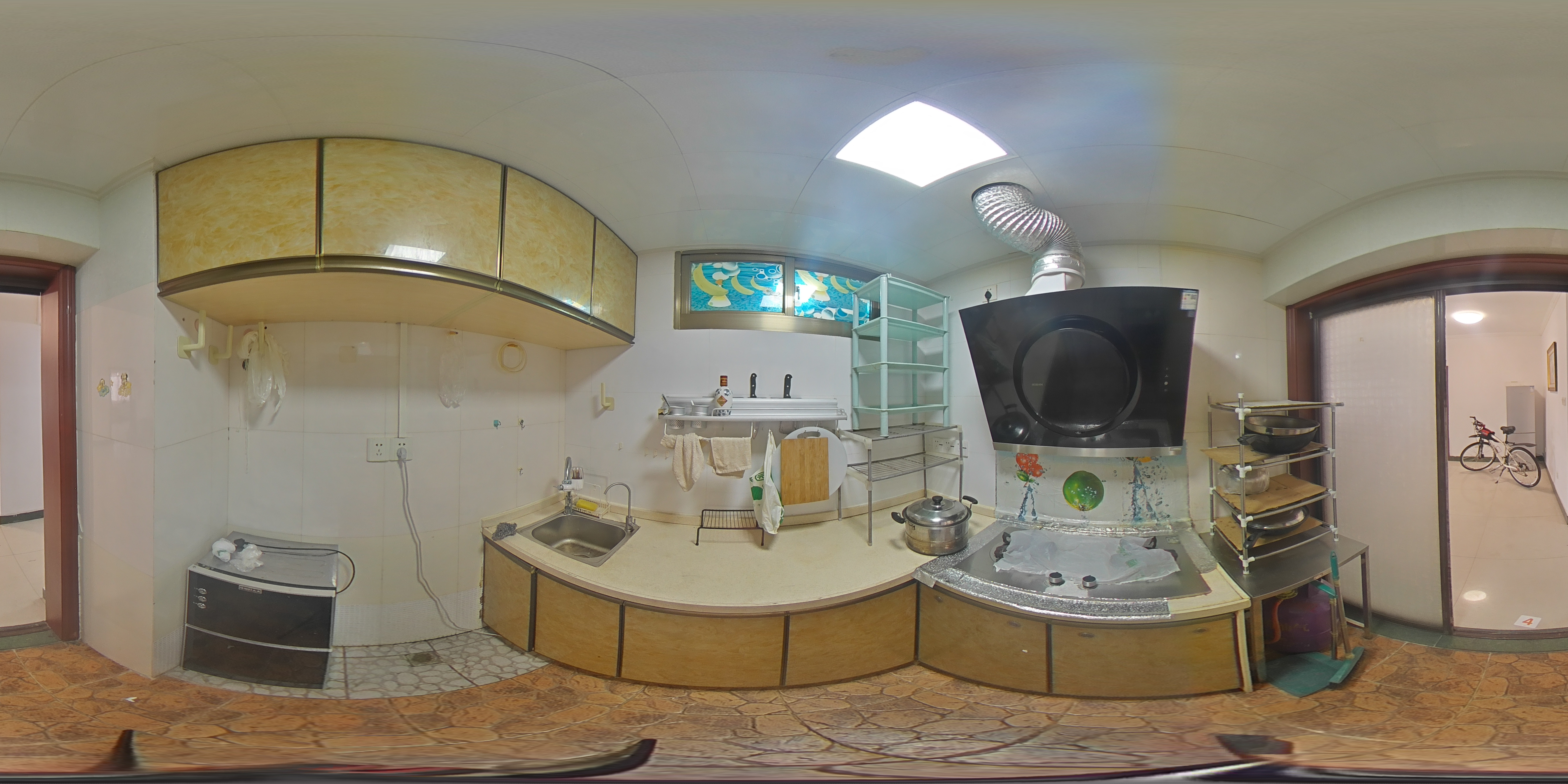 国贸大厦  3室2厅2卫    129.0万 国贸大厦  3室2厅2卫    129.0万厨房