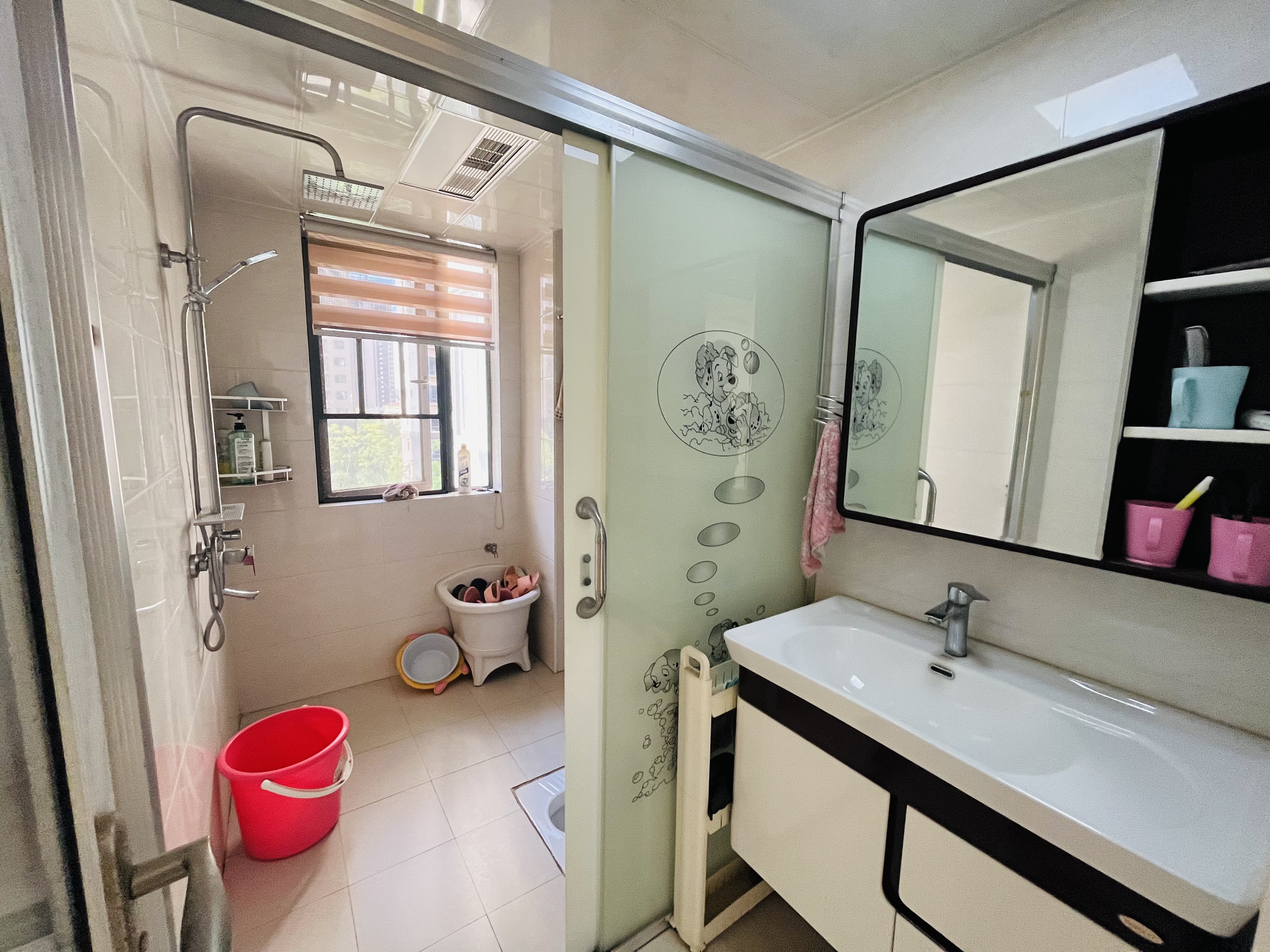 山水洲城华晨第一城 3室2厅2卫 76.8万 山水洲城华晨第一城 3室2厅2卫 76.8万室内图