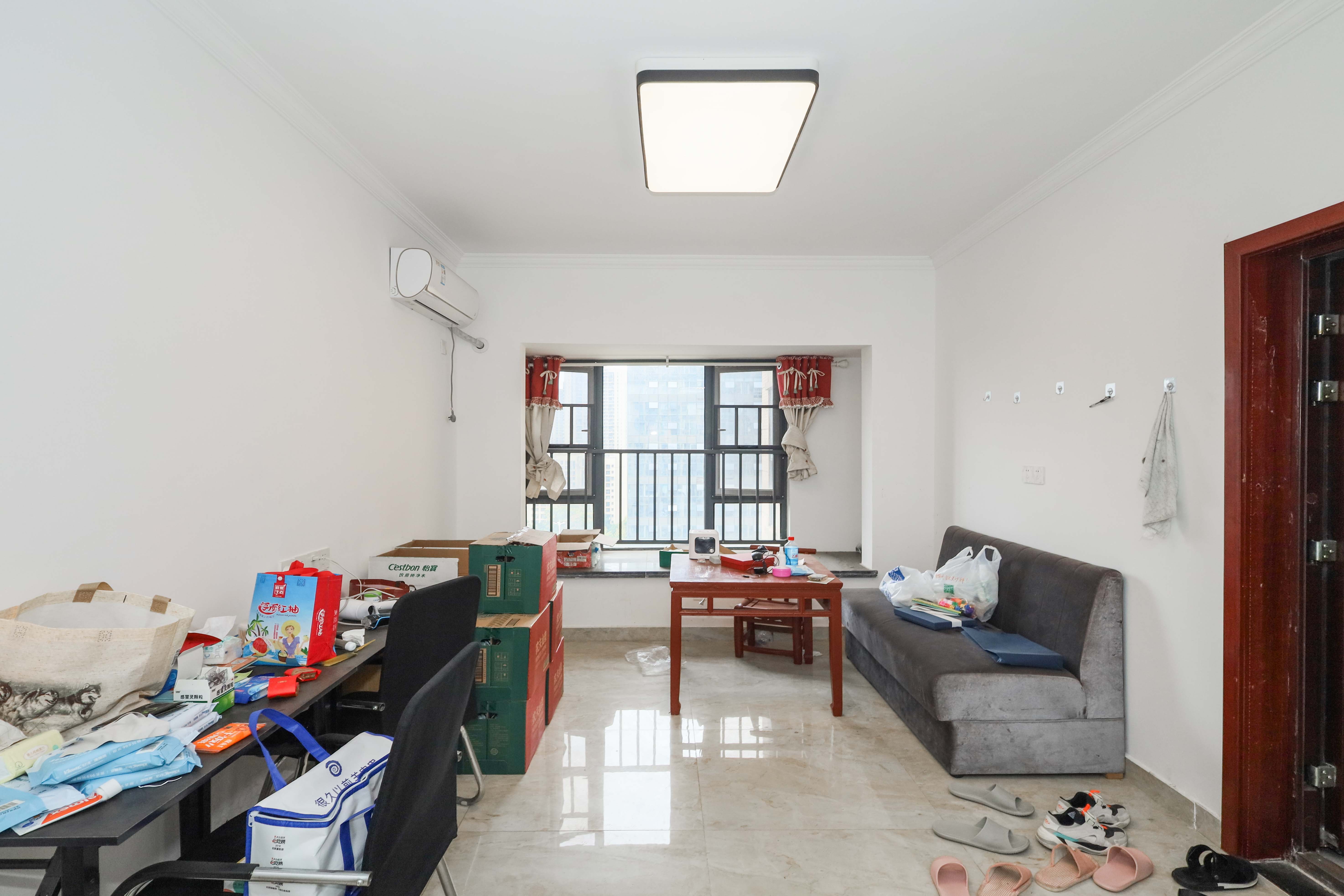 荣盛花语馨苑 2室2厅1卫 58.0万 荣盛花语馨苑 2室2厅1卫 58.0万客厅