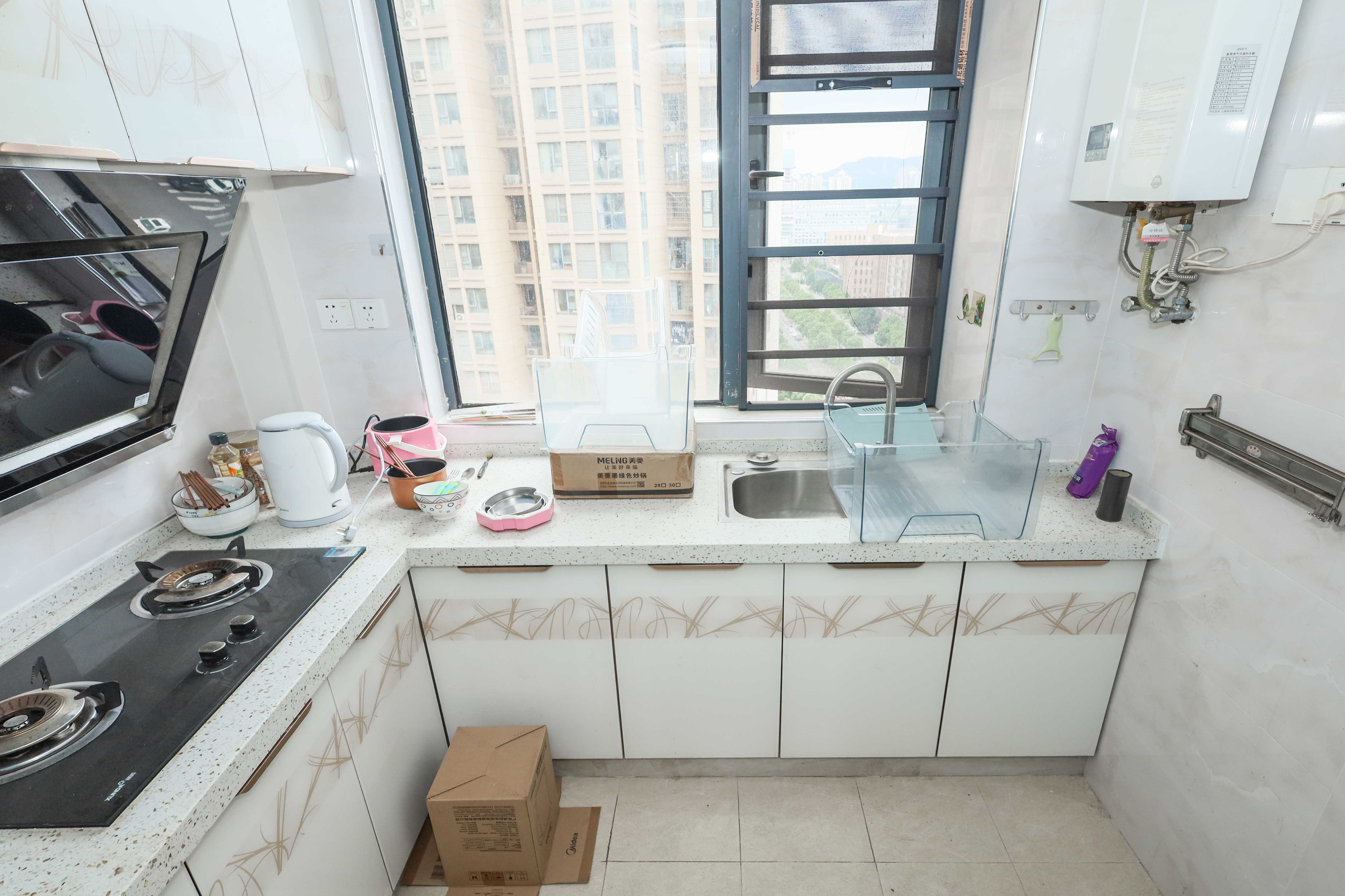 荣盛花语馨苑 2室2厅1卫 58.0万 荣盛花语馨苑 2室2厅1卫 58.0万厨房