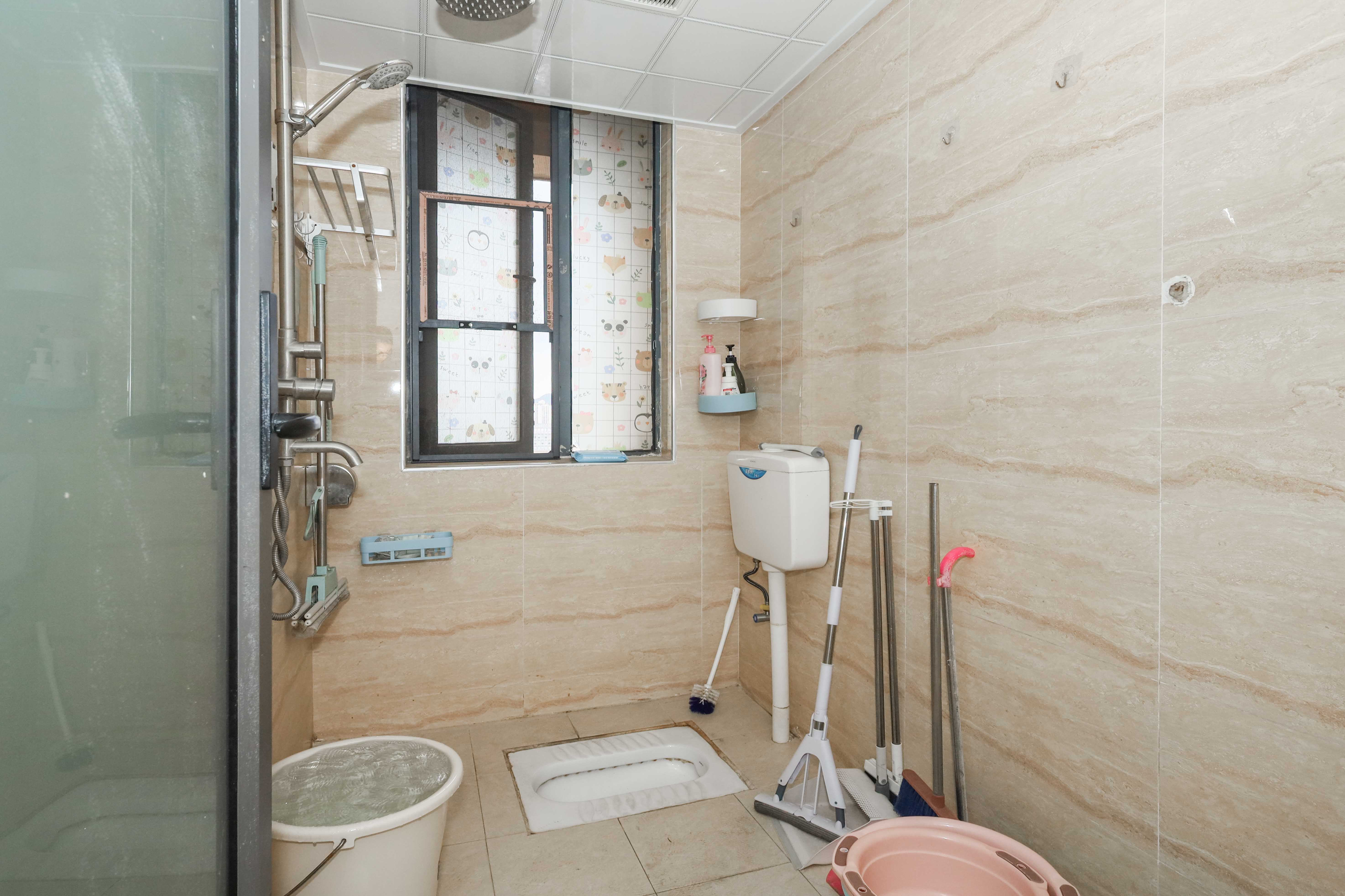 荣盛花语馨苑 2室2厅1卫 58.0万 荣盛花语馨苑 2室2厅1卫 58.0万卫生间