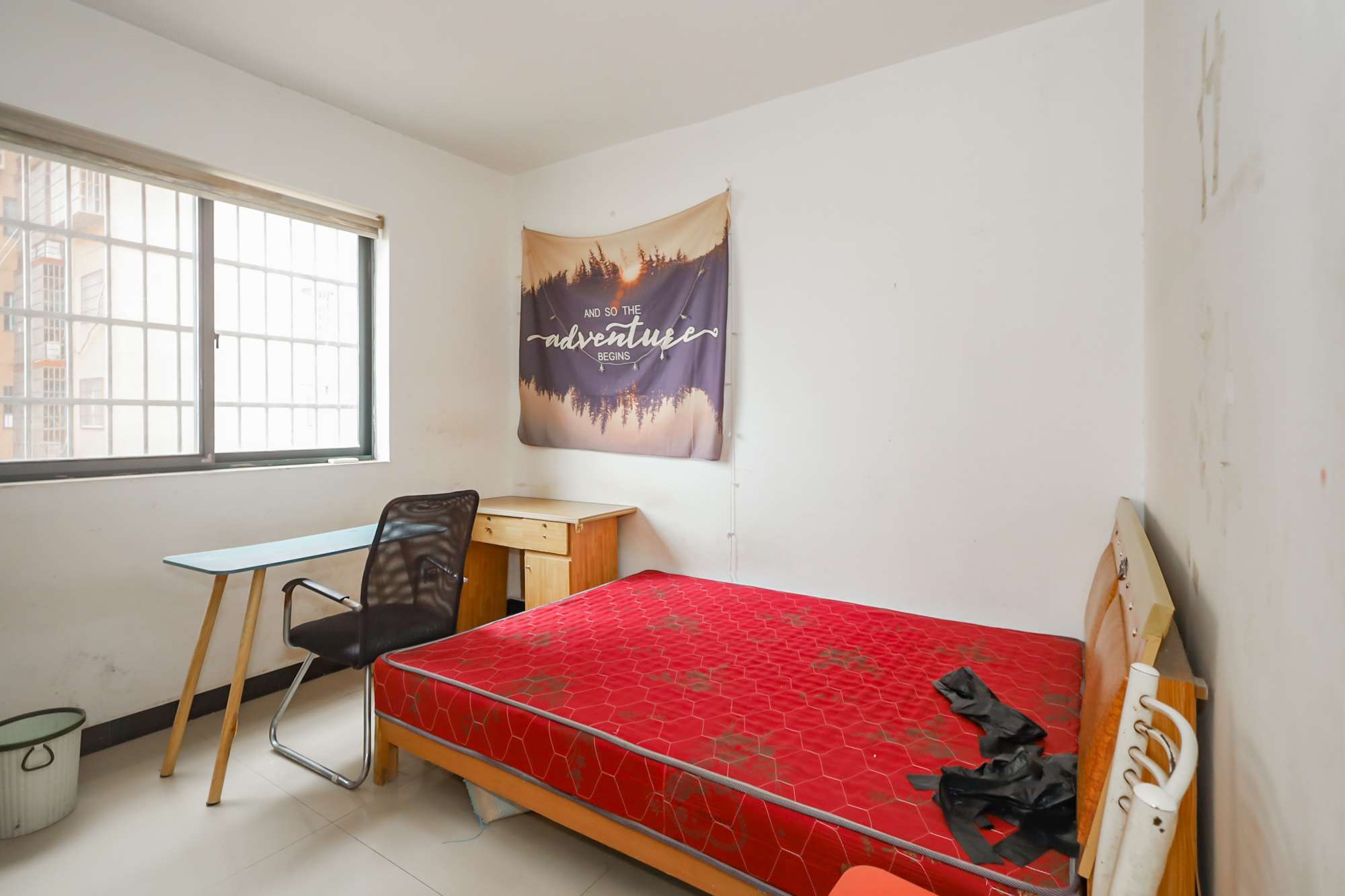 诚兴园 3室2厅1卫 83.0万 诚兴园 3室2厅1卫 83.0万卧室