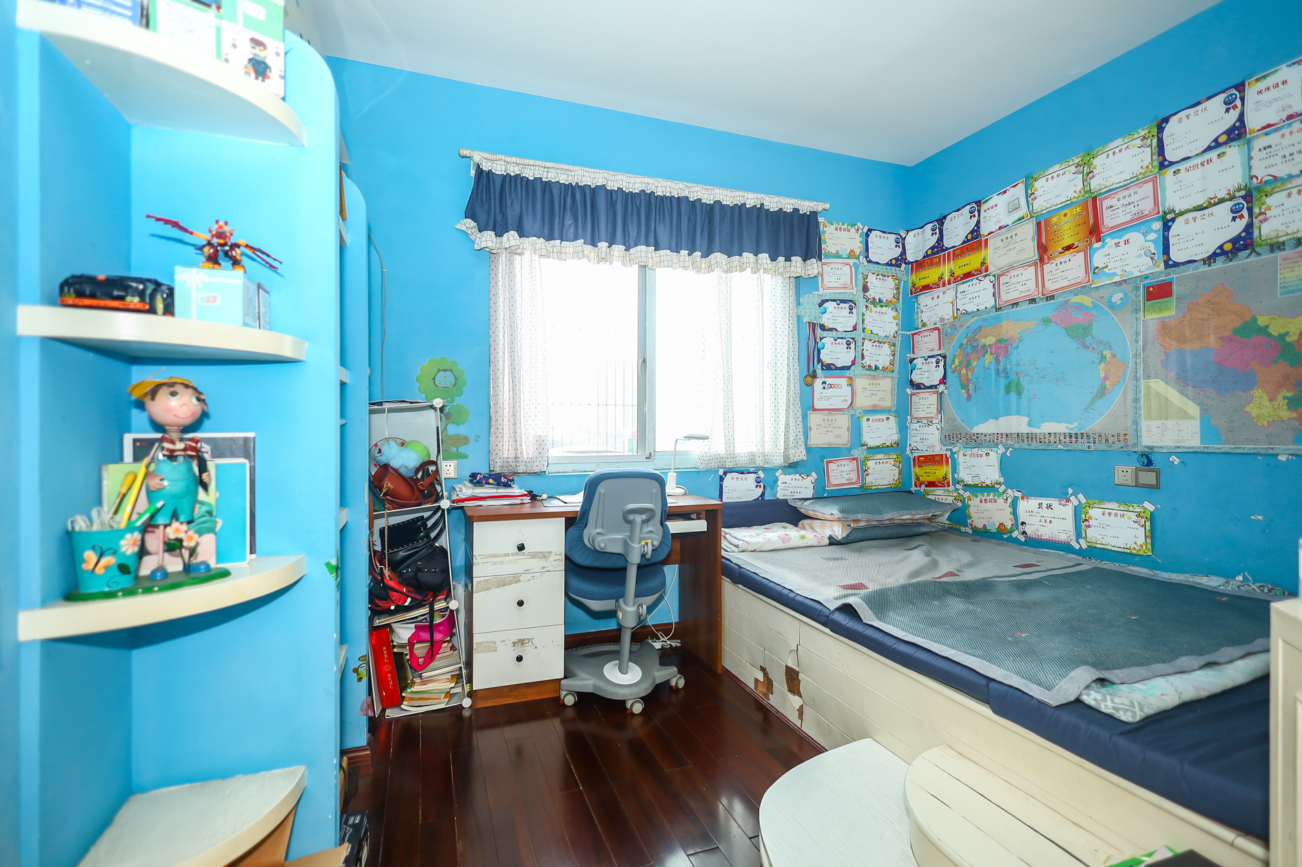 高林金三华邸 3室2厅2卫 66.0万 高林金三华邸 3室2厅2卫 66.0万卧室