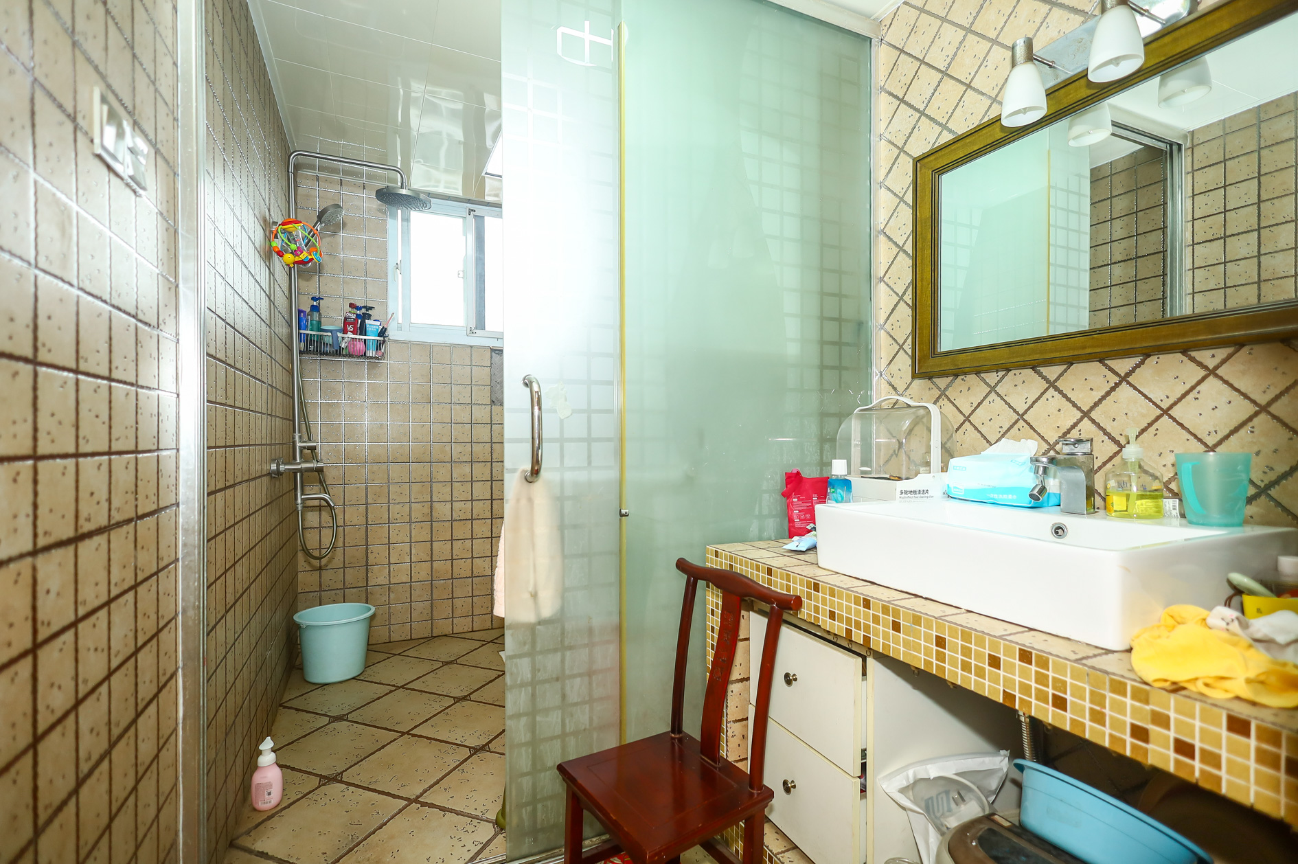 高林金三华邸 3室2厅2卫 66.0万 高林金三华邸 3室2厅2卫 66.0万卫生间