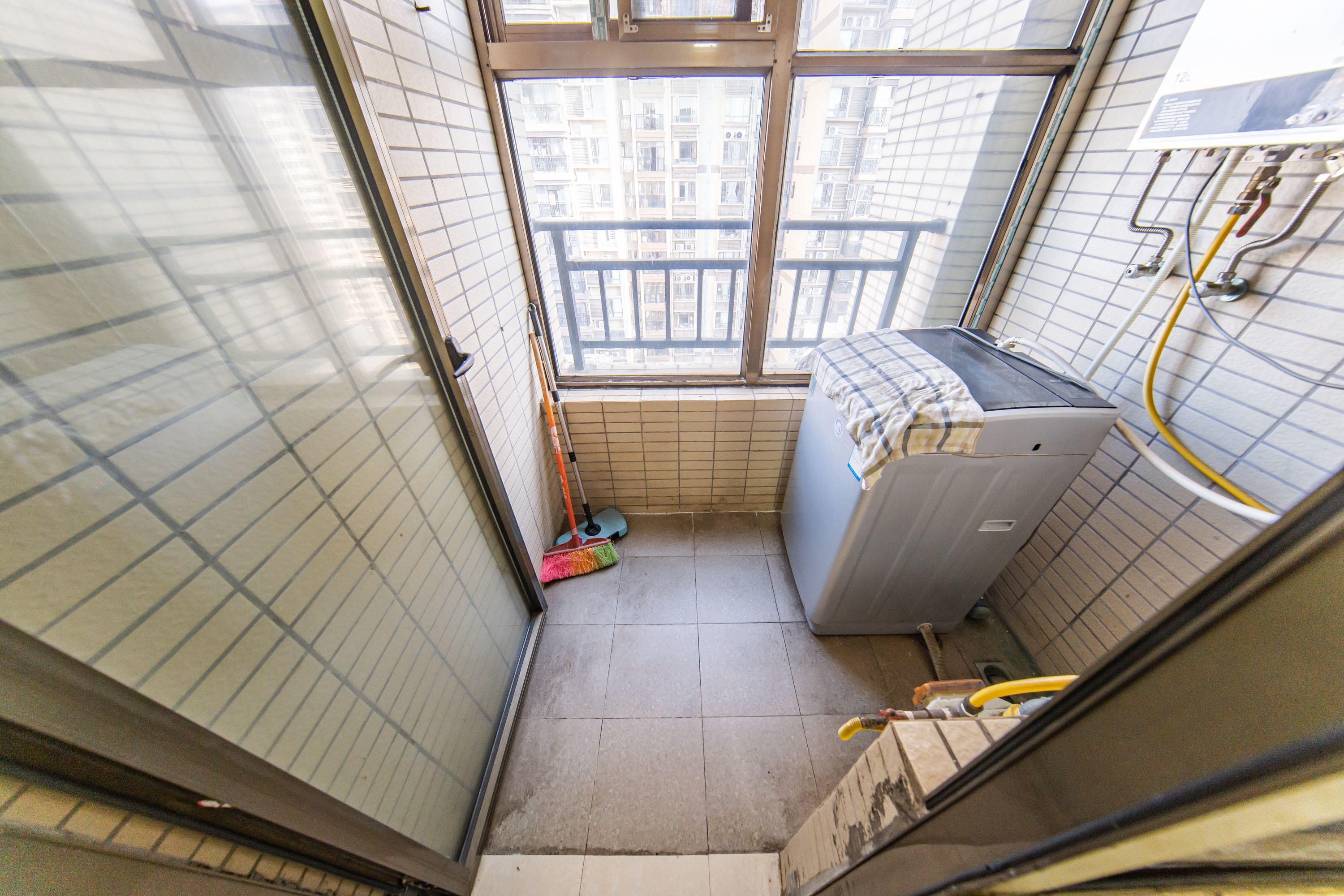 江山帝景雅典 3室2厅1卫 95.0万 江山帝景雅典 3室2厅1卫 95.0万厨房