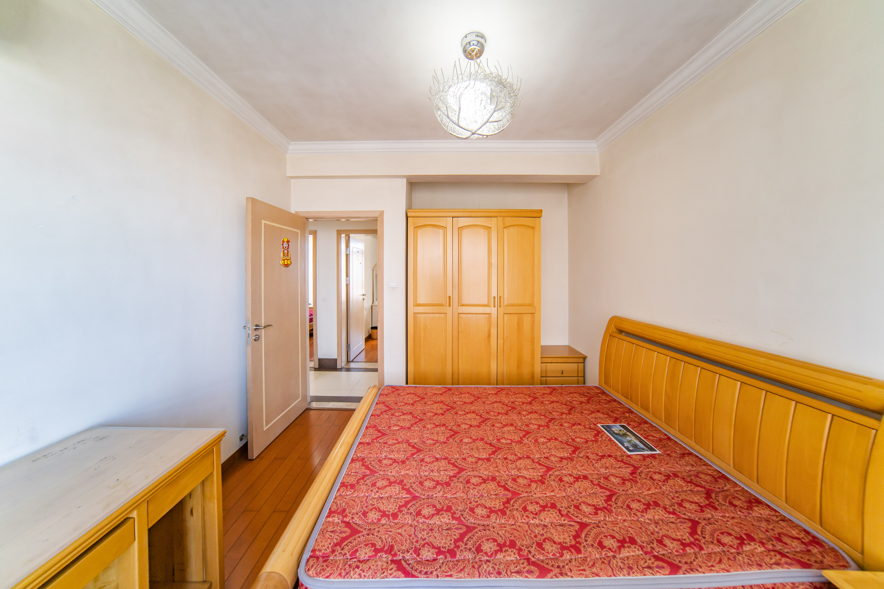 江山帝景雅典  3室2厅1卫    95.0万卧室