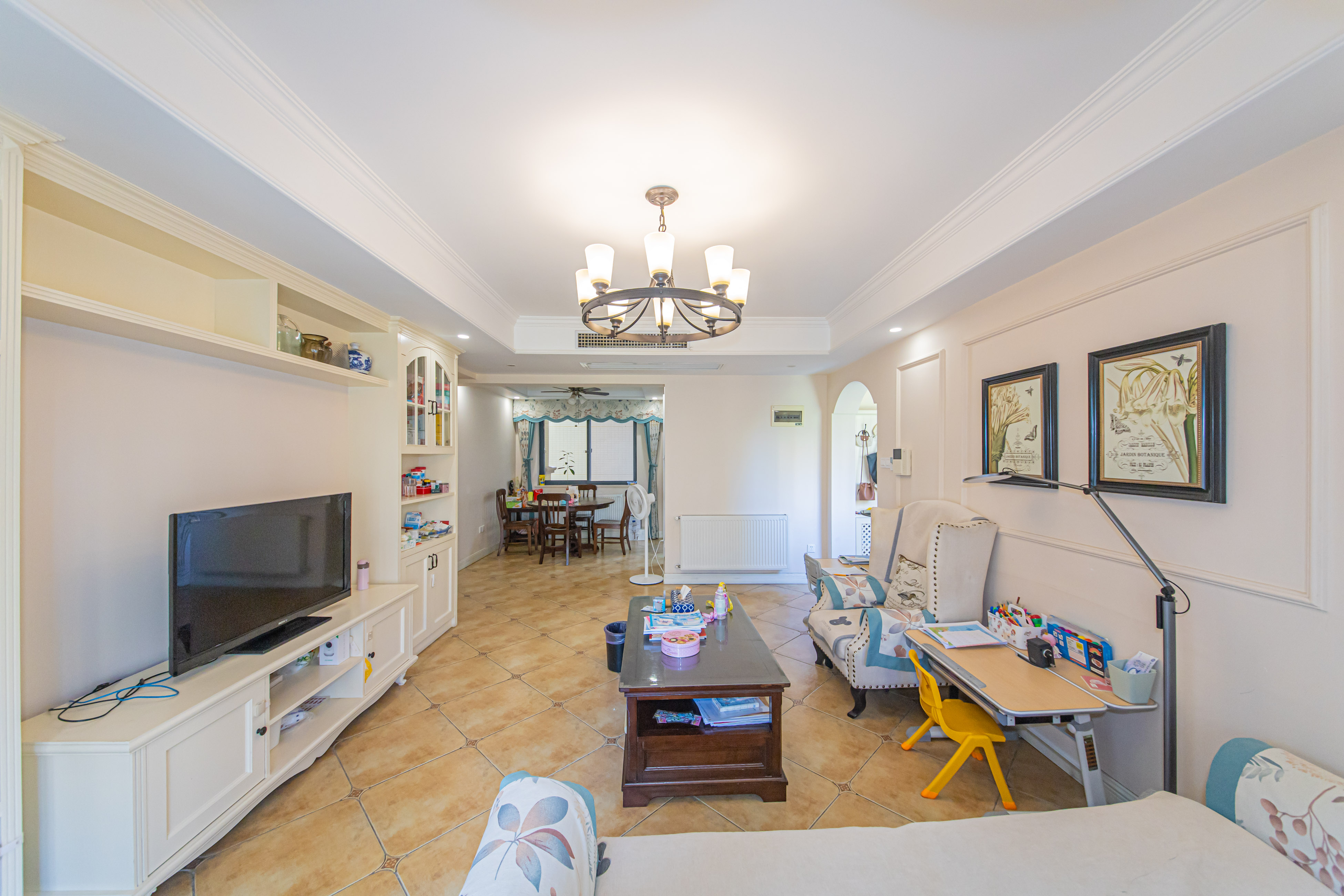 中建芙蓉嘉苑  3室2厅2卫    130.0万 中建芙蓉嘉苑  3室2厅2卫    130.0万客厅