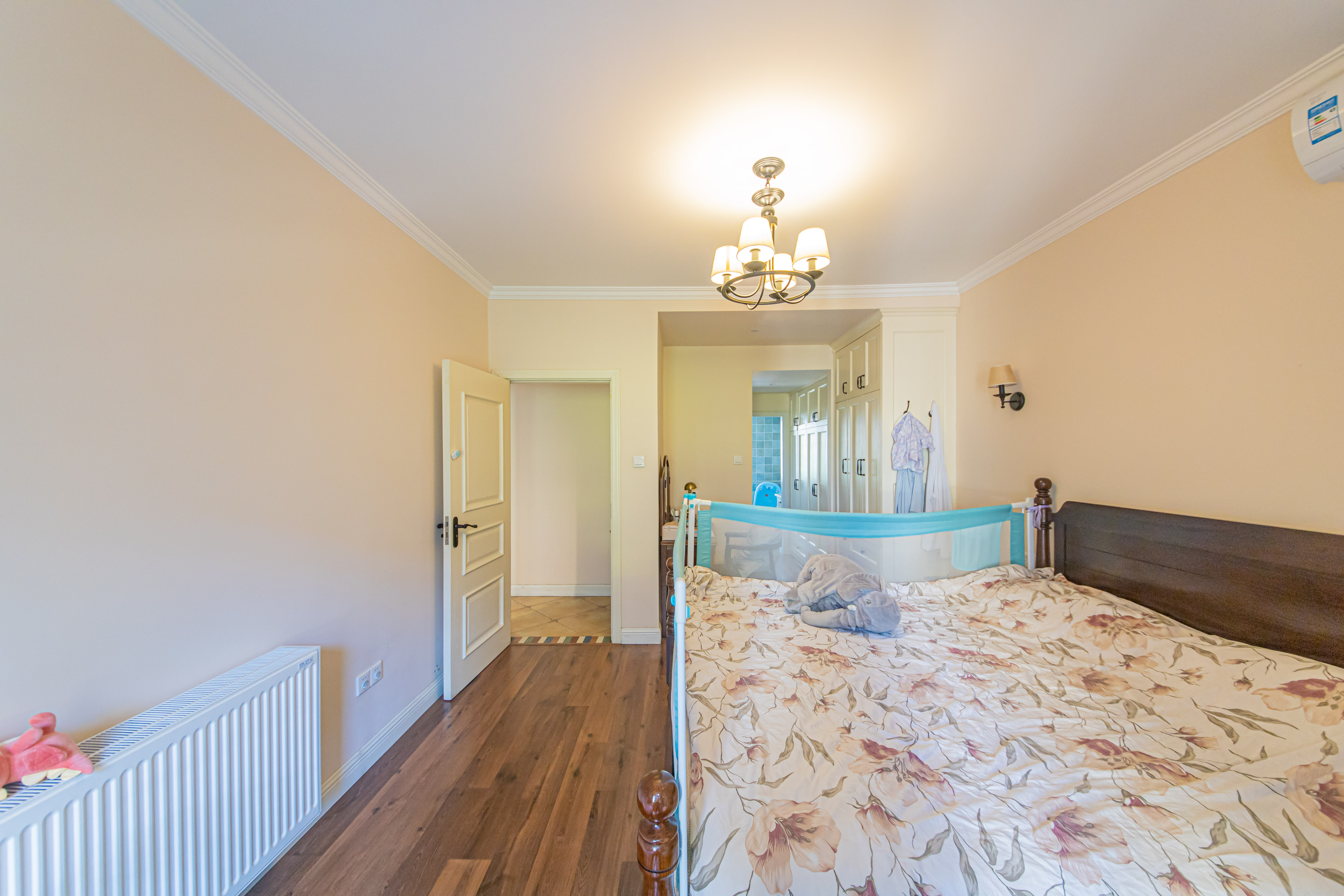 中建芙蓉嘉苑  3室2厅2卫    130.0万 中建芙蓉嘉苑  3室2厅2卫    130.0万卧室