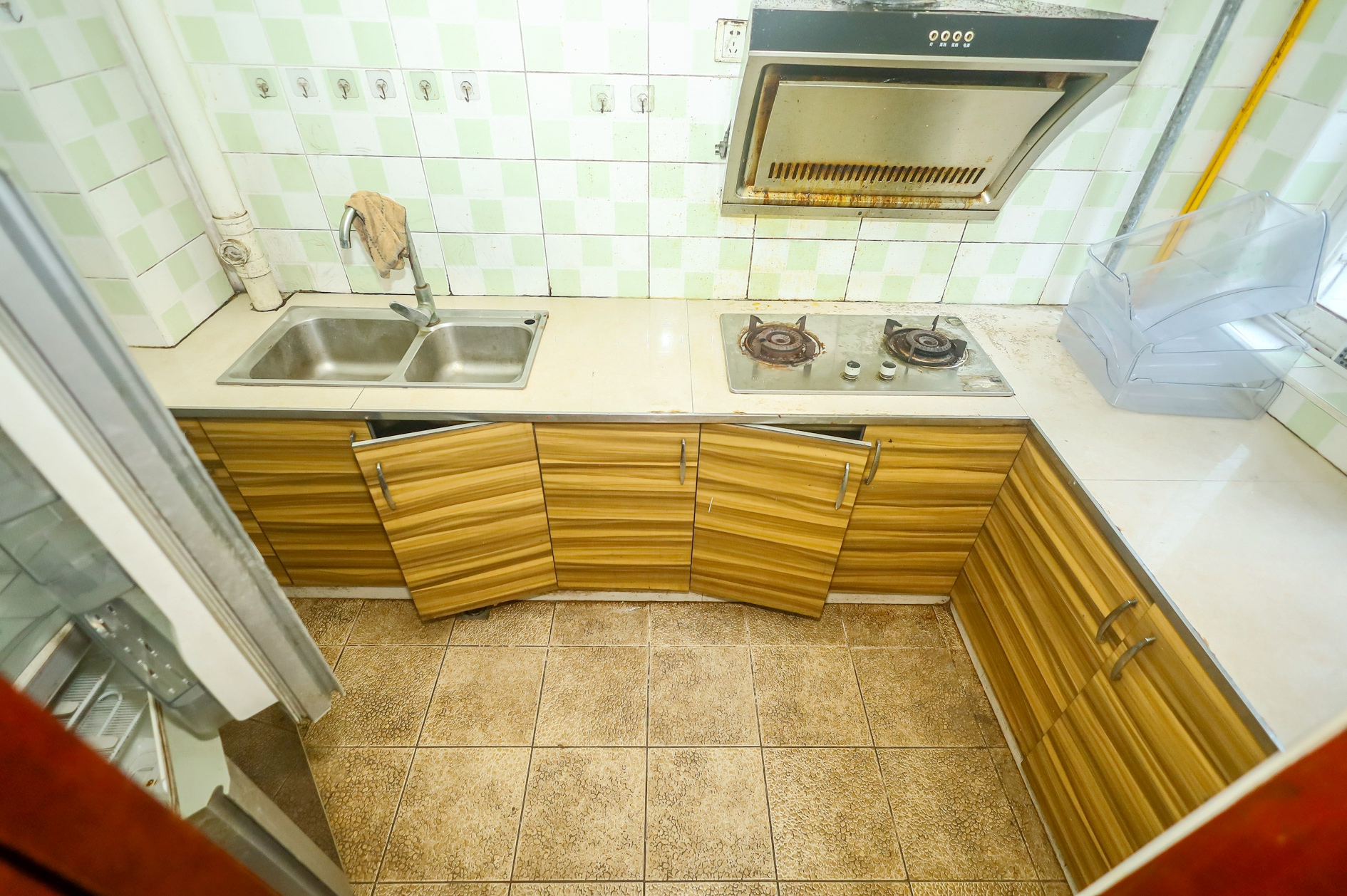 山水人家三期 3室2厅1卫 85.0万 山水人家三期 3室2厅1卫 85.0万厨房