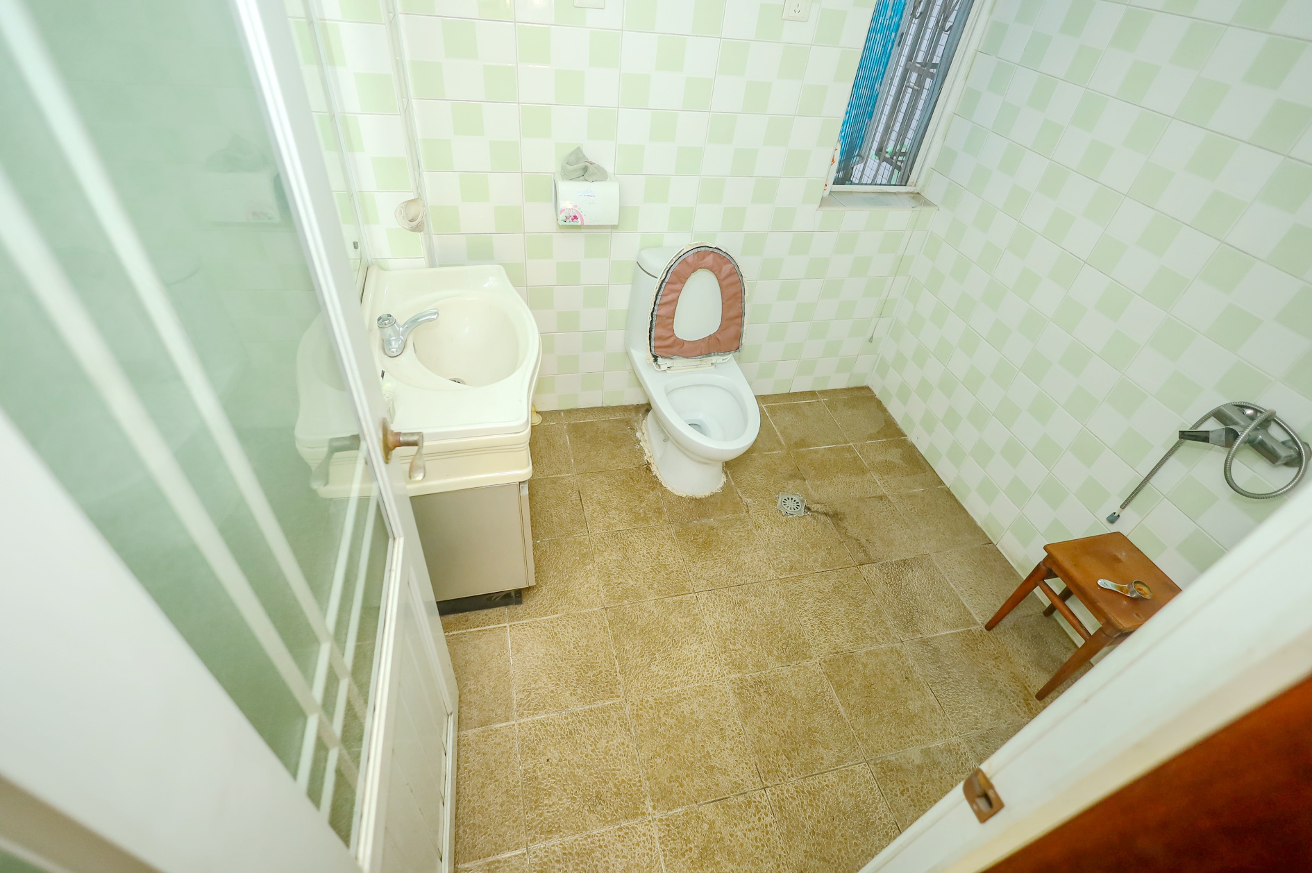 山水人家三期 3室2厅1卫 85.0万 山水人家三期 3室2厅1卫 85.0万卫生间