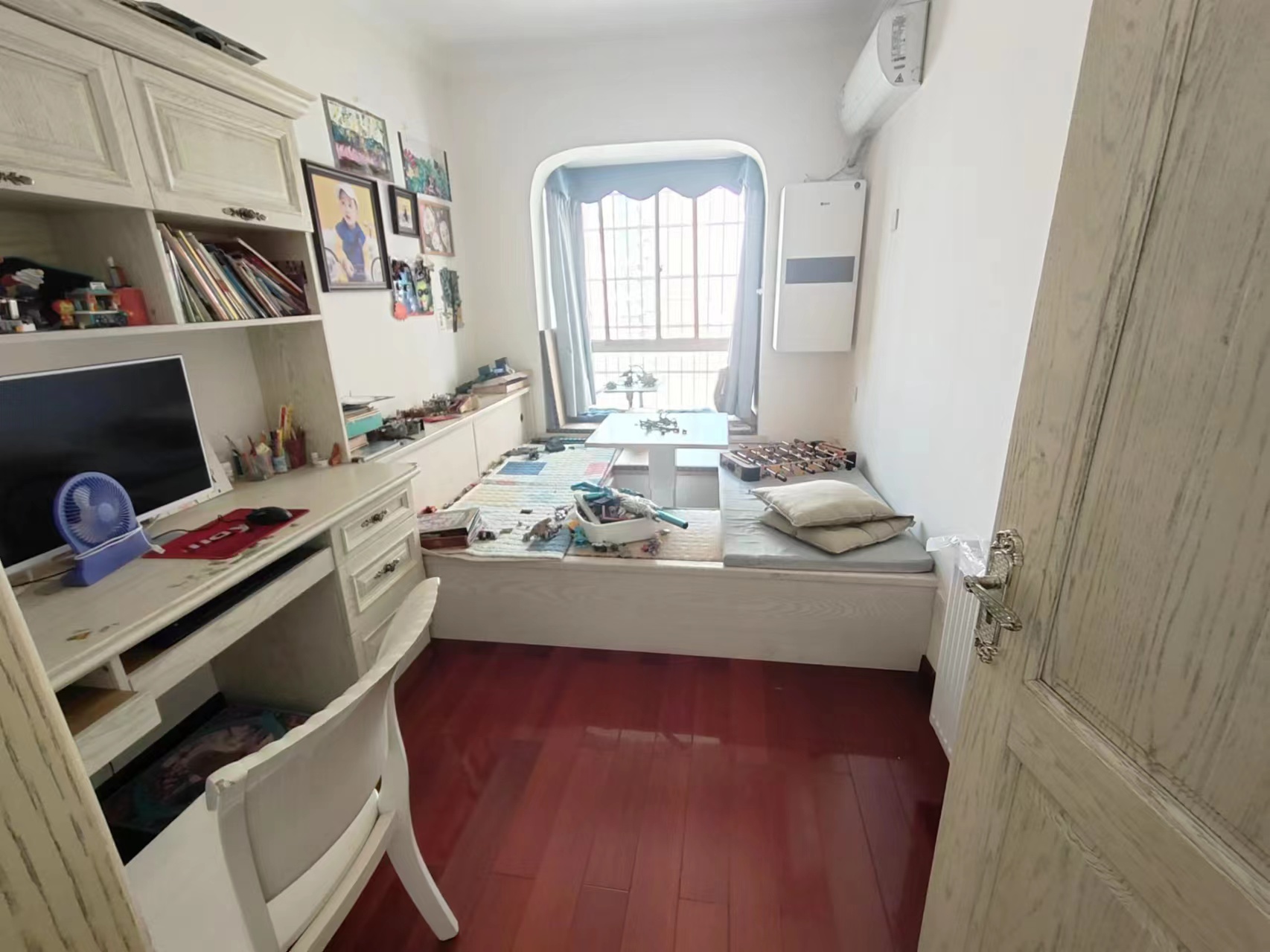 蓝盾景园一期 3室2厅2卫 160.00万 蓝盾景园一期 3室2厅2卫 160.00万室内图