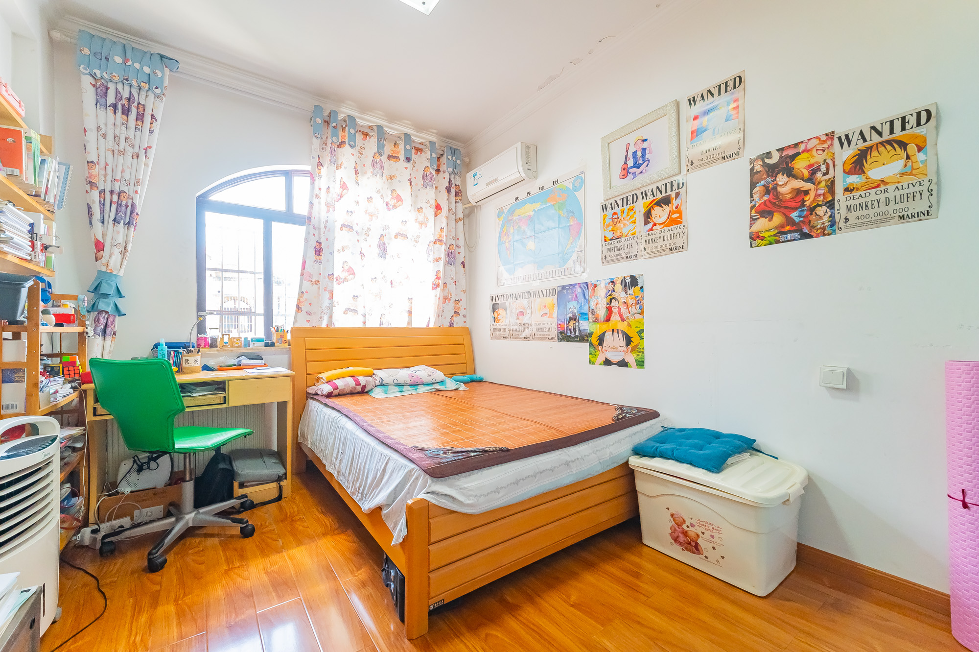 鹏基诺亚山林 4室2厅2卫 90.0万 鹏基诺亚山林 4室2厅2卫 90.0万卧室