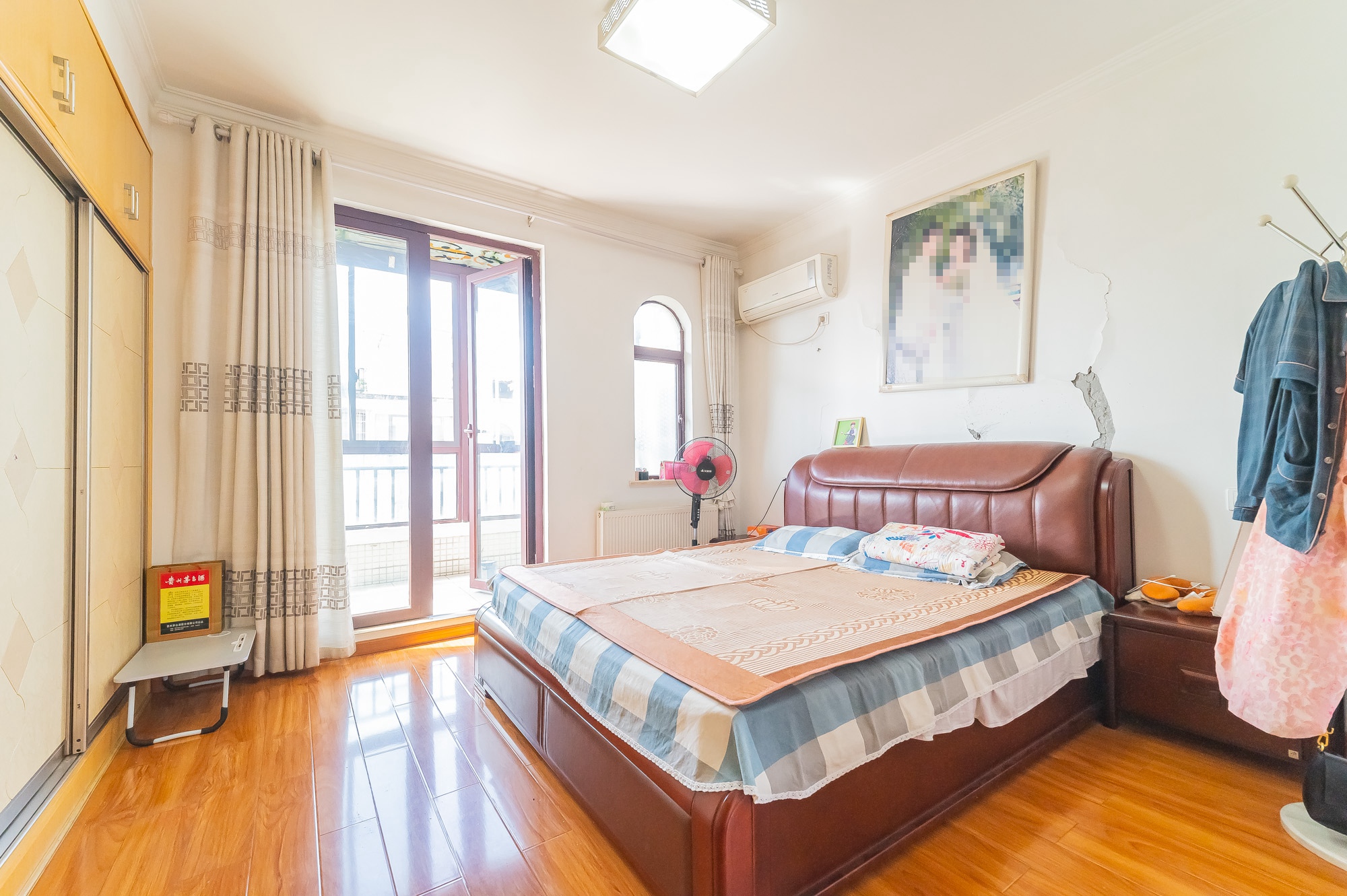 鹏基诺亚山林 4室2厅2卫 90.0万 鹏基诺亚山林 4室2厅2卫 90.0万卧室