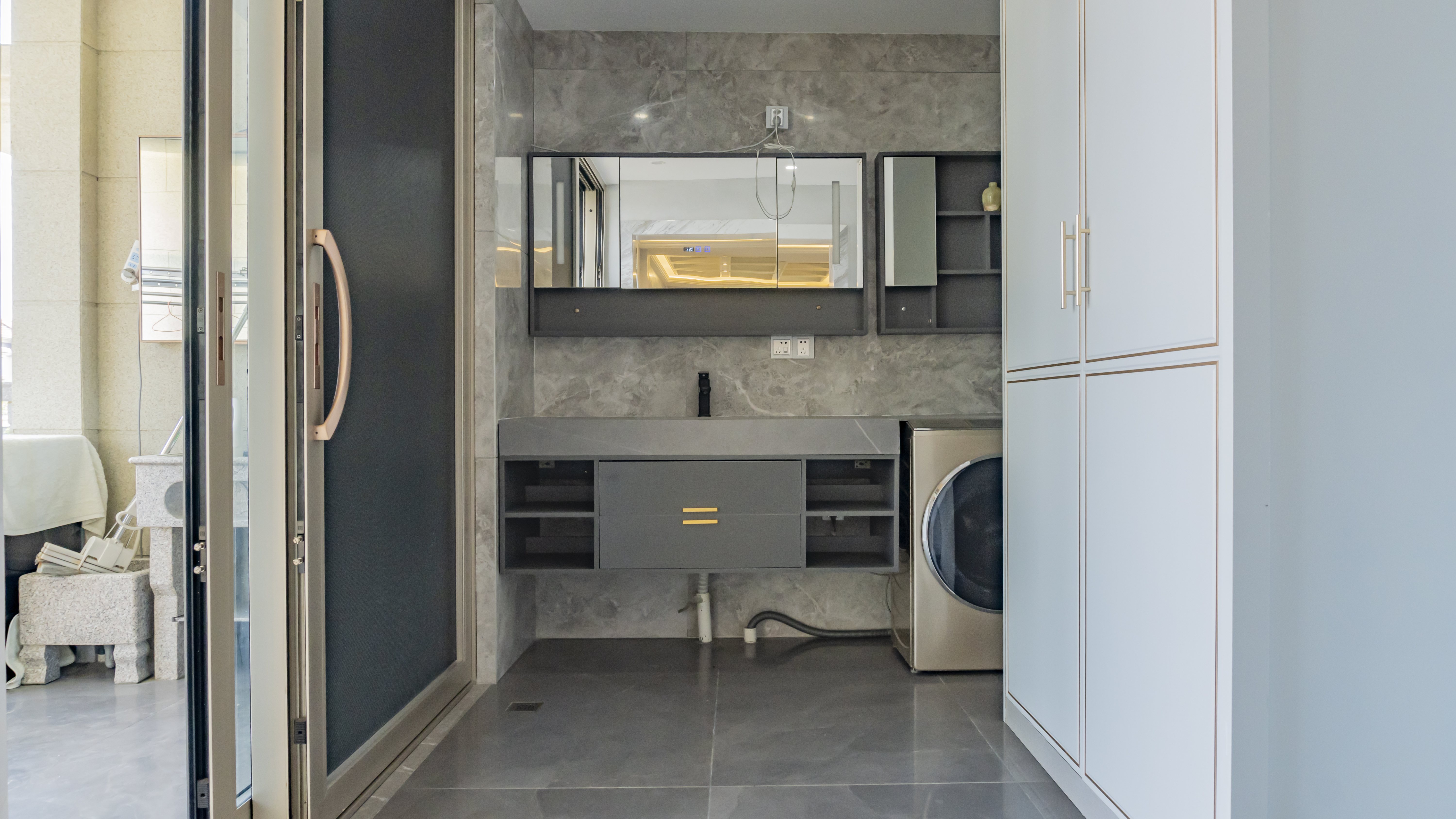 新世界梓山湖  5室3厅3卫    608.0万 新世界梓山湖  5室3厅3卫    608.0万室内图