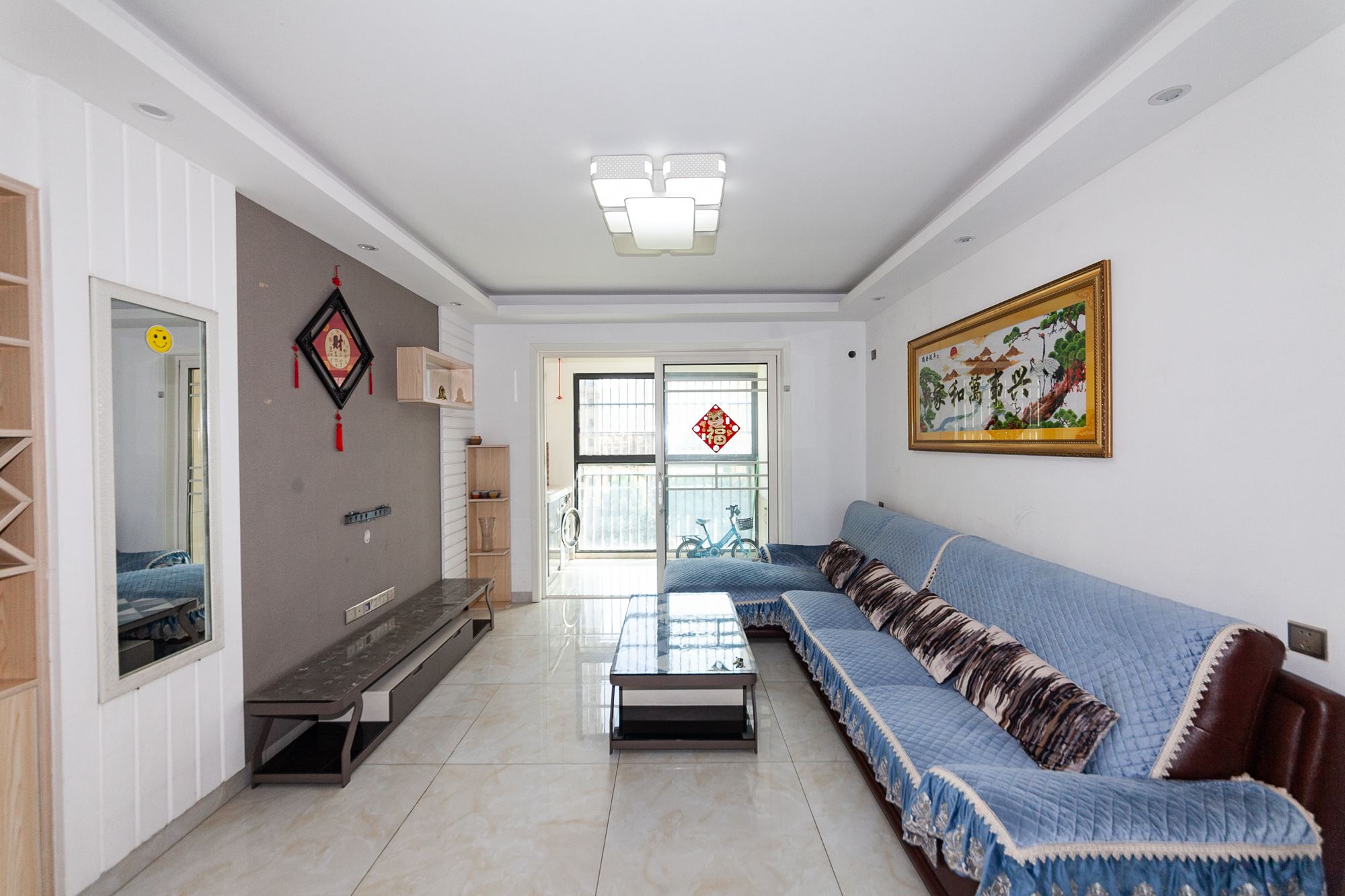 澳海澜庭  2室2厅1卫    63.8万 澳海澜庭  2室2厅1卫    63.8万客厅