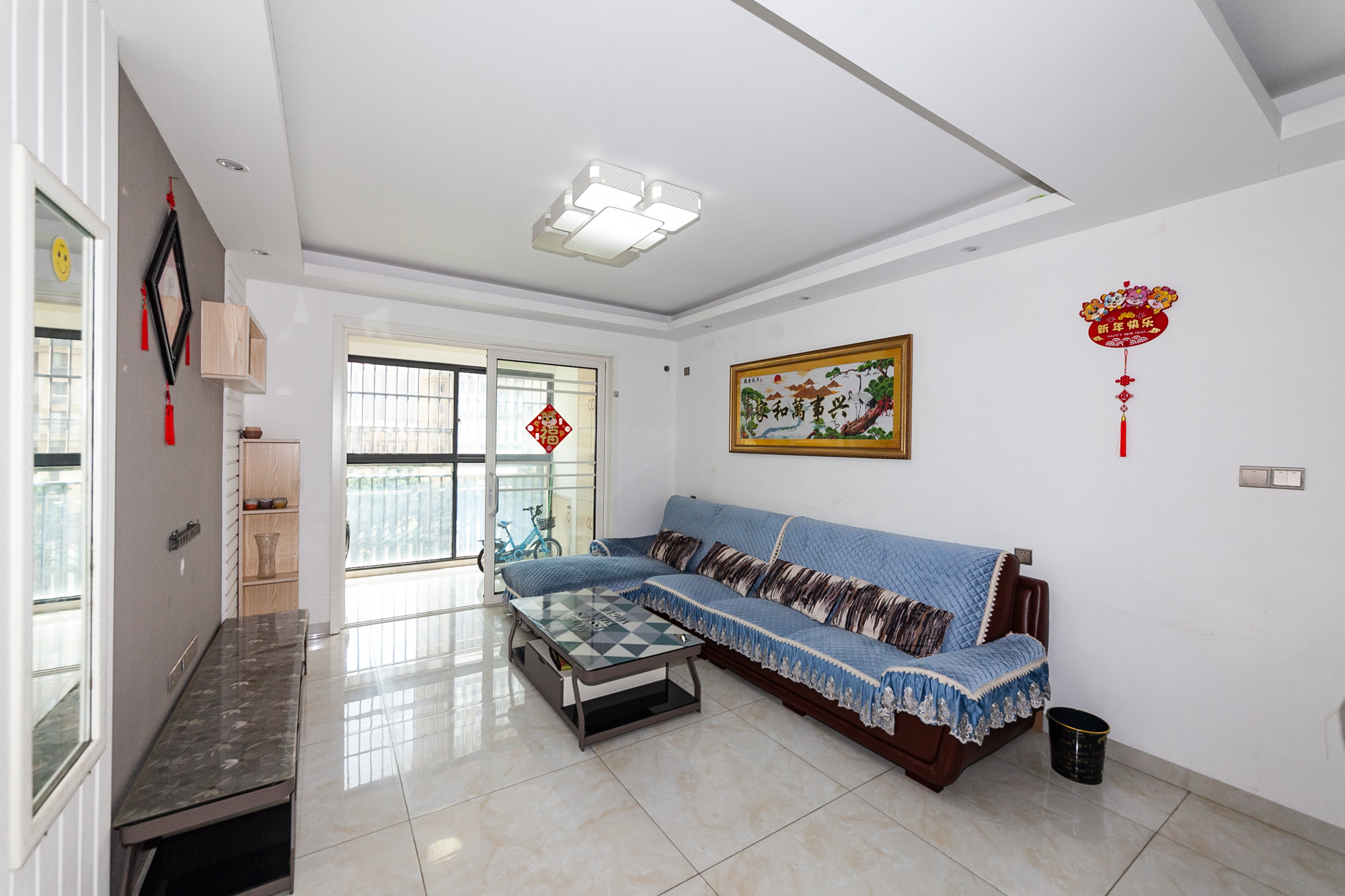 澳海澜庭  2室2厅1卫    63.8万 澳海澜庭  2室2厅1卫    63.8万客厅