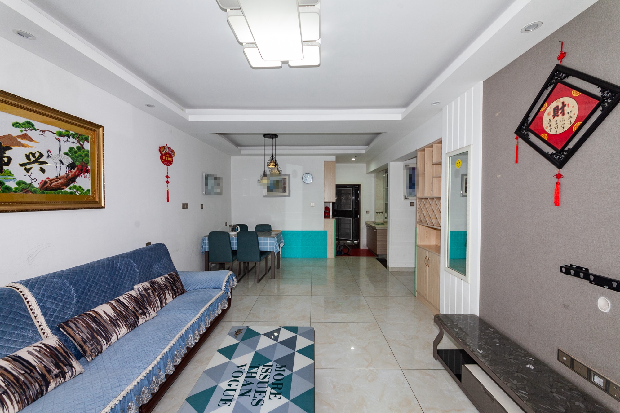 澳海澜庭  2室2厅1卫    63.8万 澳海澜庭  2室2厅1卫    63.8万客厅