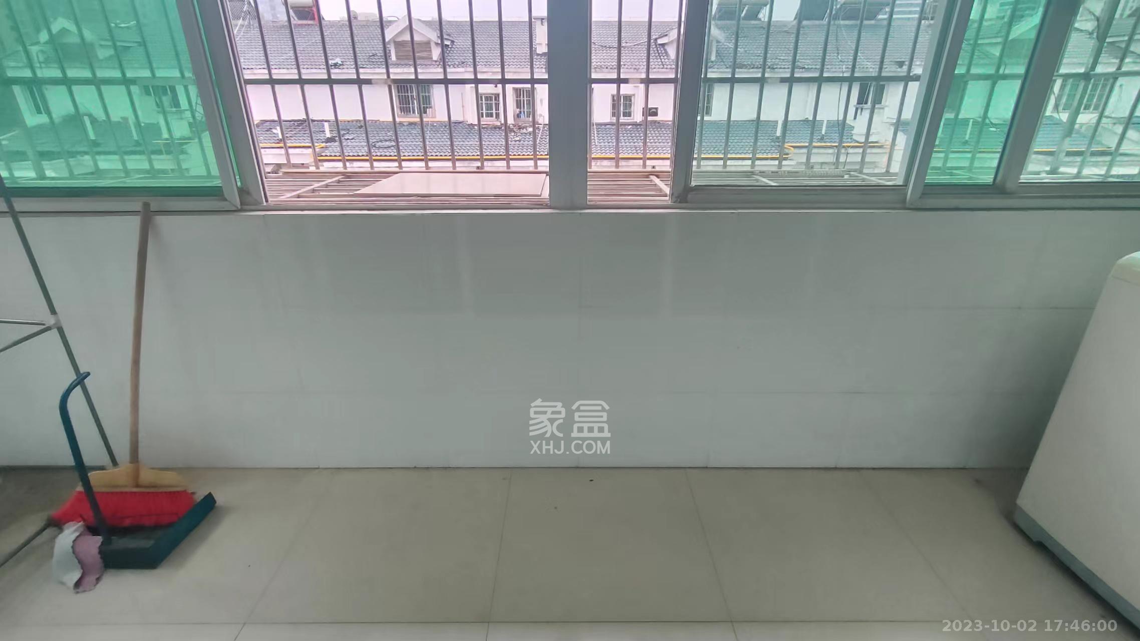 恩瑞麓山名园（龙王港小区）  2室2厅1卫    1700.0元/月室内图