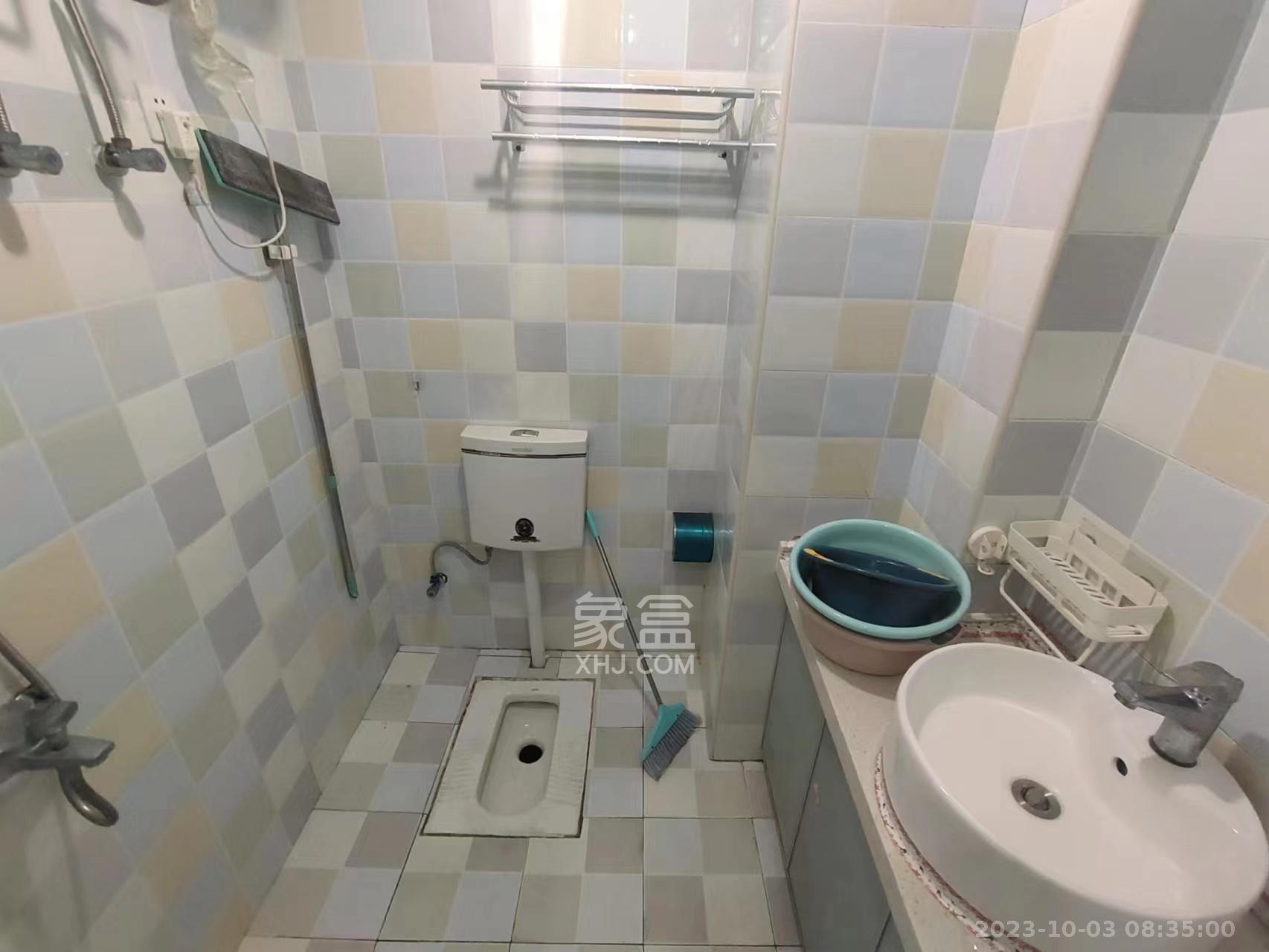 洋湖时代  0室0厅0卫   1300.00元/月室内图