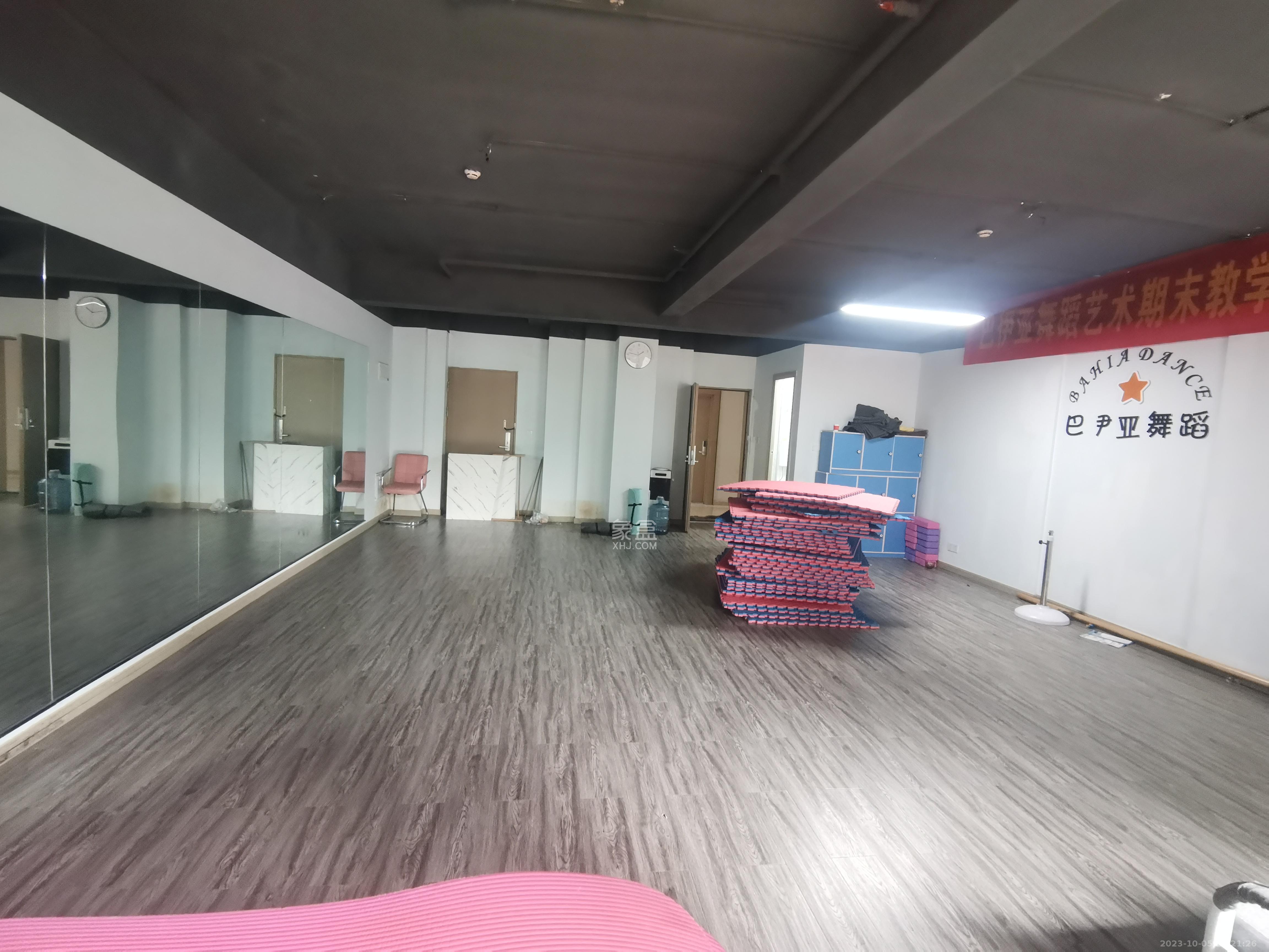 海伦春天  1室1厅1卫   2600.00元/月室内图1