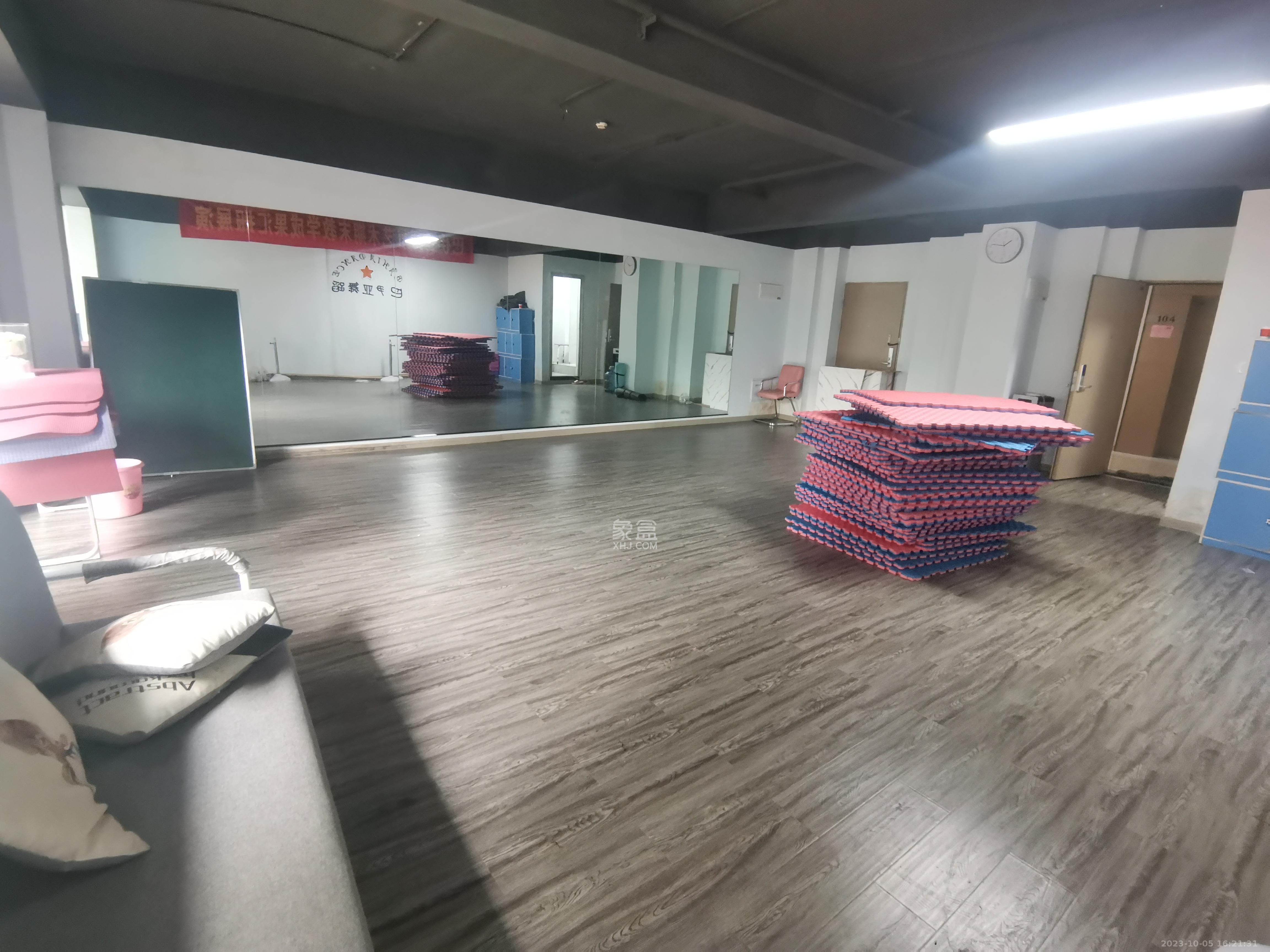 海伦春天  1室1厅1卫   2600.00元/月室内图