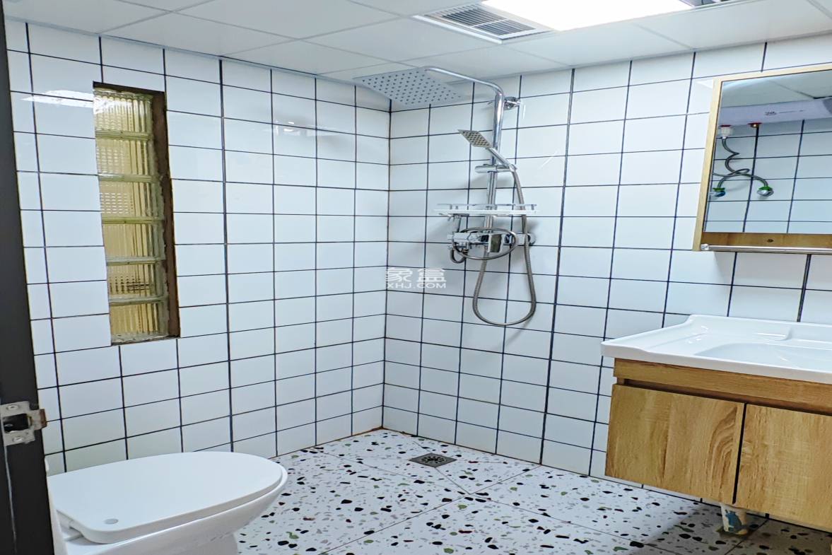 富力新天地三期 2室1厅1卫 2000.00元/月 富力新天地三期 2室1厅1卫 2000.00元/月室内图