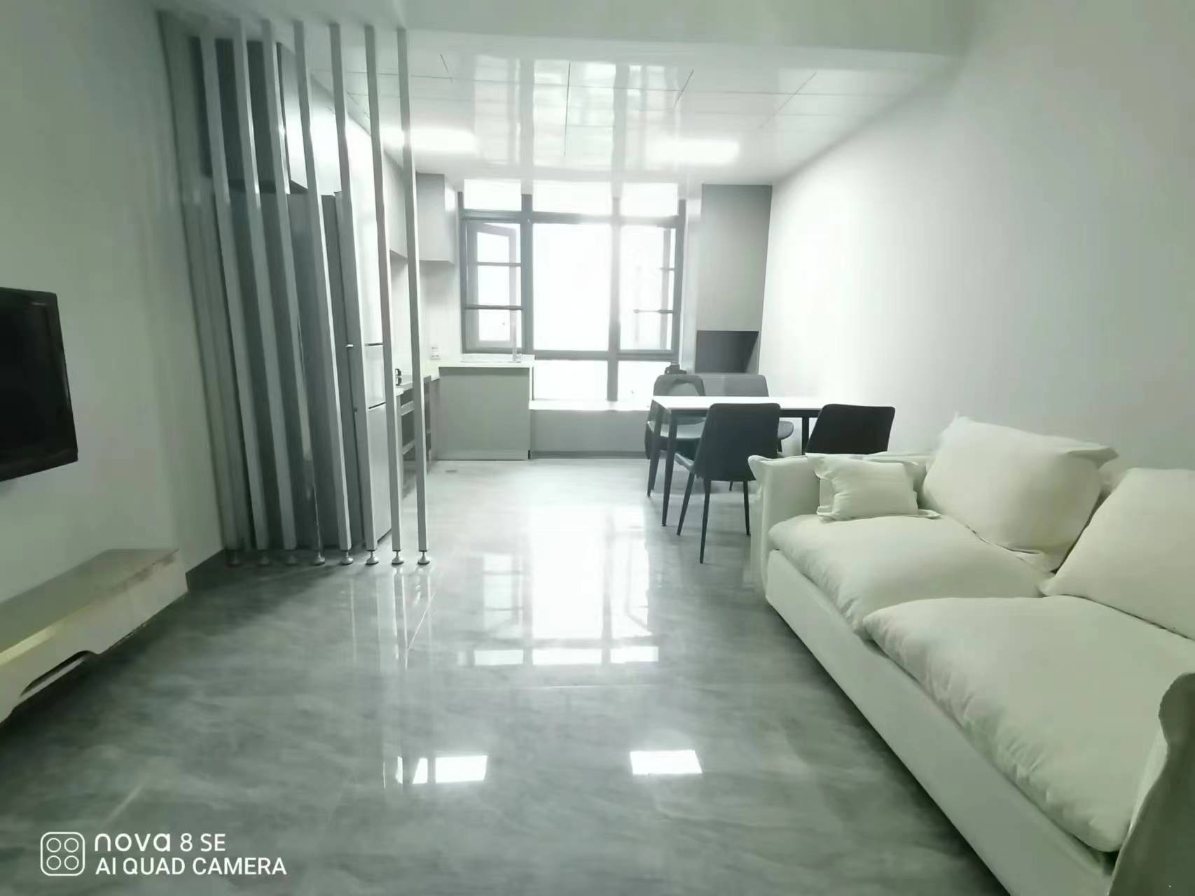 恒大滨河左岸  2室1厅1卫   2600.00元/月室内图