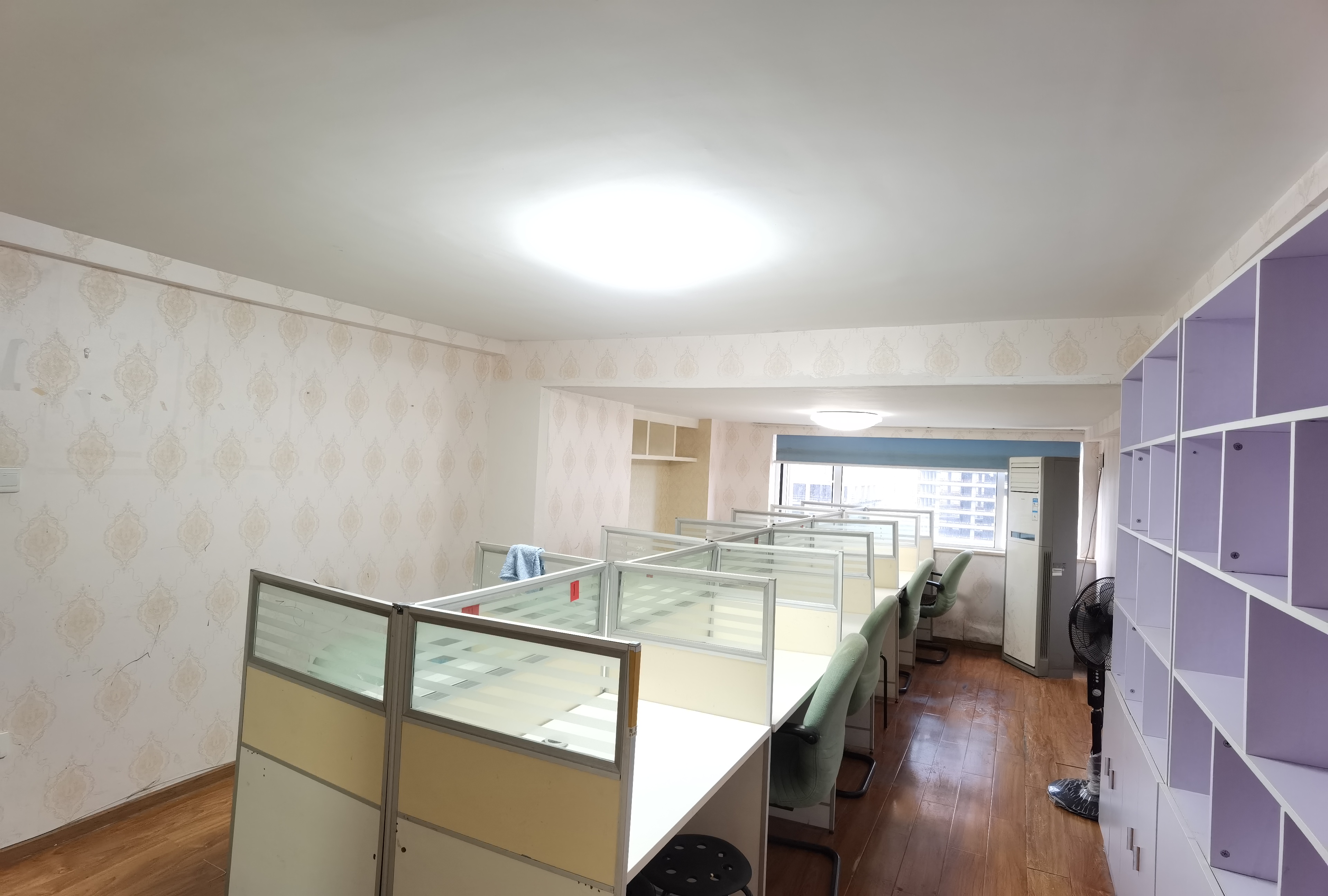 东湖春树里  1室1厅1卫   3500.00元/月室内图