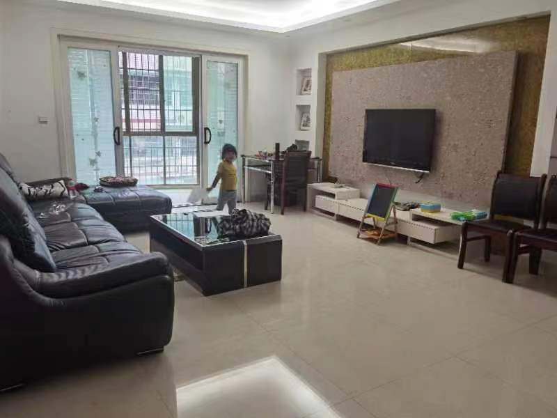 桃李源  4室2厅2卫   2000.00元/月户型图