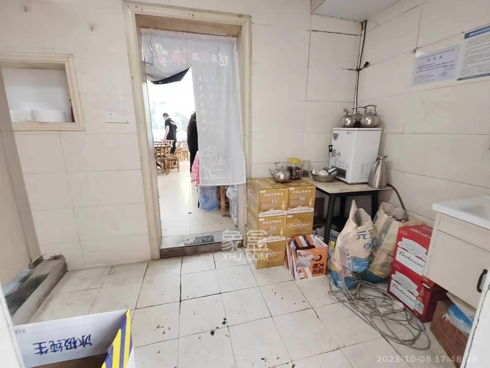 灰埠小区（灰埠社区）   100.0㎡     9000.00元/月室内图